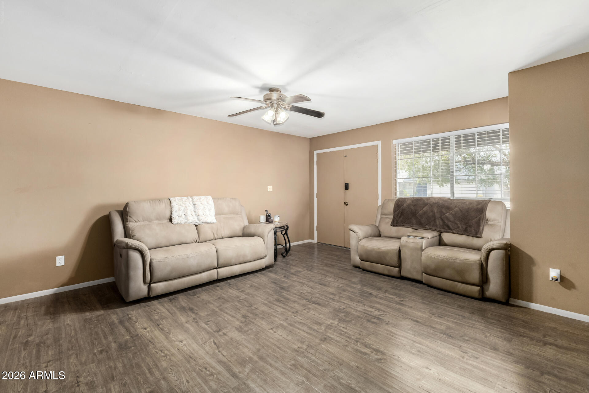 COUNTRY MEADOWS - Residential