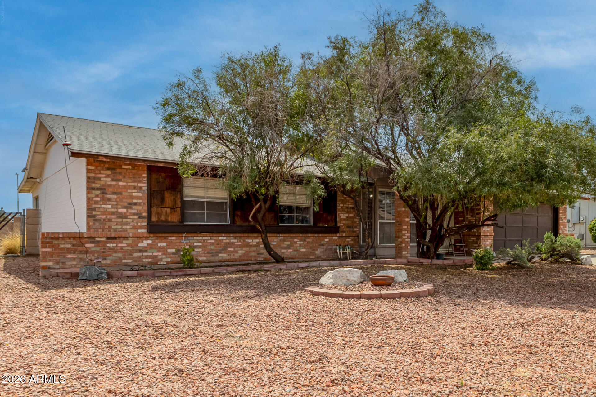 COUNTRY MEADOWS - Residential
