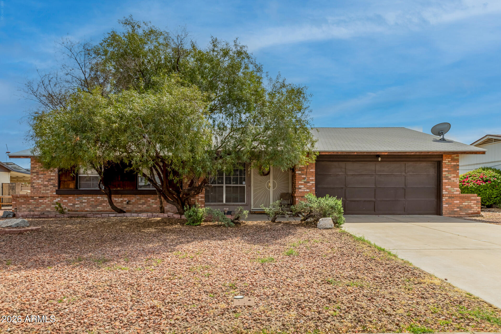 COUNTRY MEADOWS - Residential