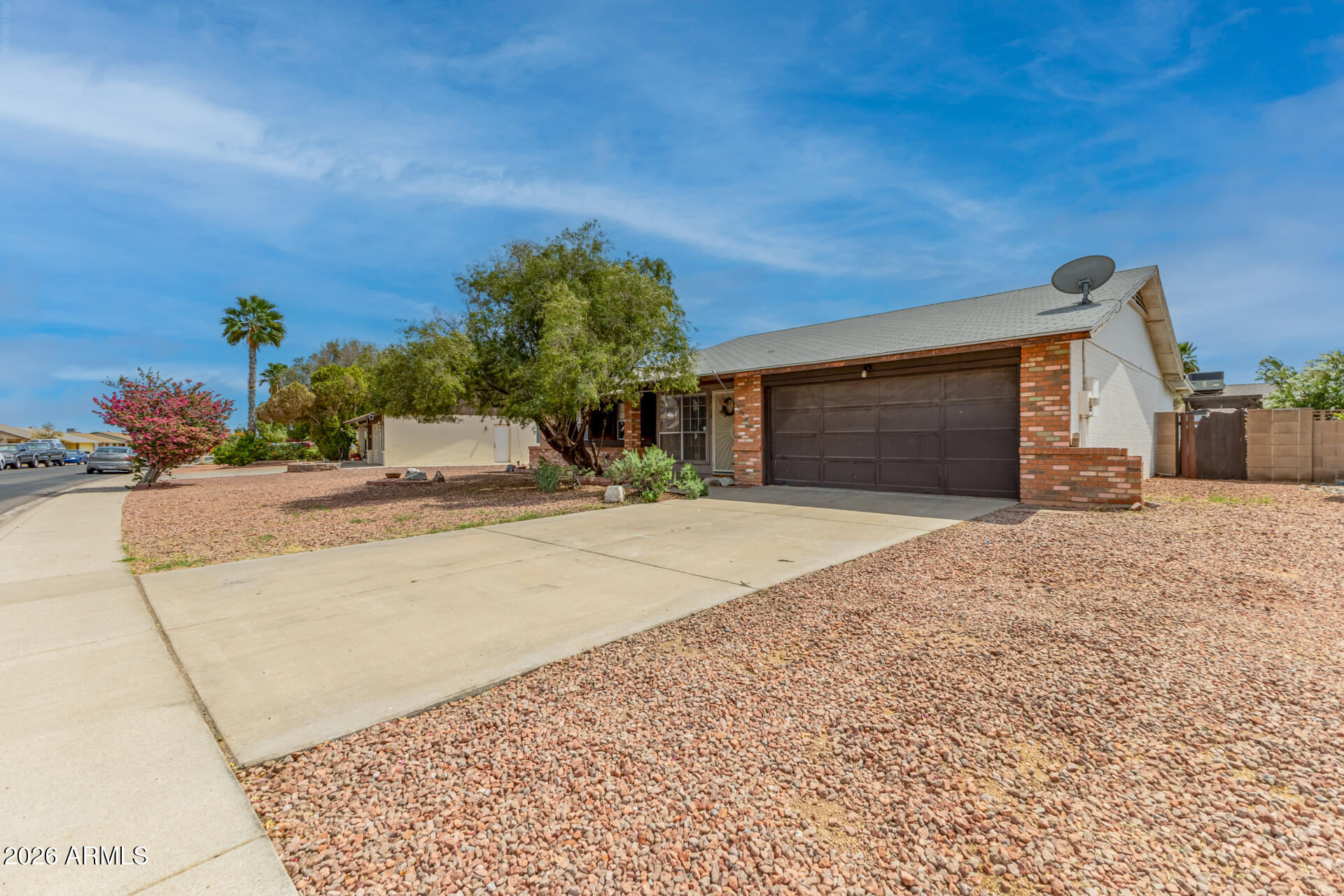 COUNTRY MEADOWS - Residential