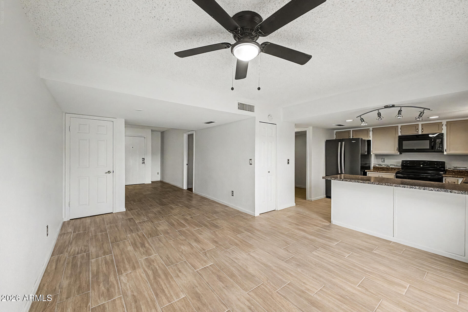 NORTHERN MANOR WEST 2 - Residential
