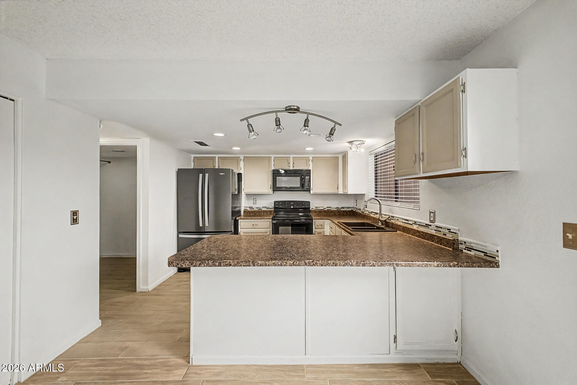 NORTHERN MANOR WEST 2 - Residential