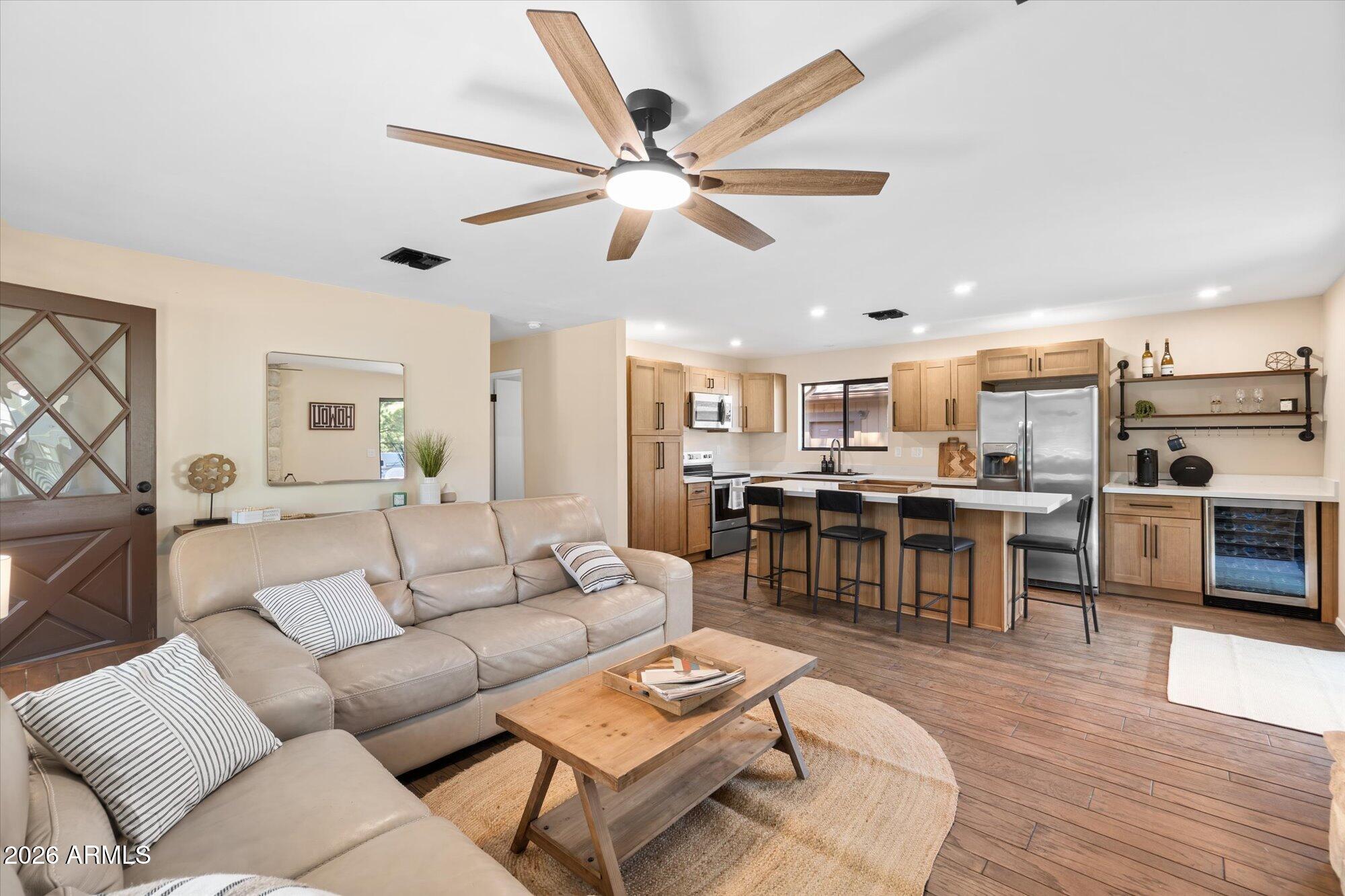 PINEWOOD 3 - Residential