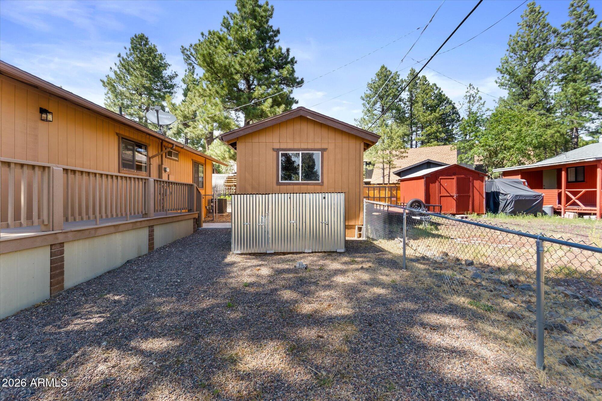 PINEWOOD 3 - Residential