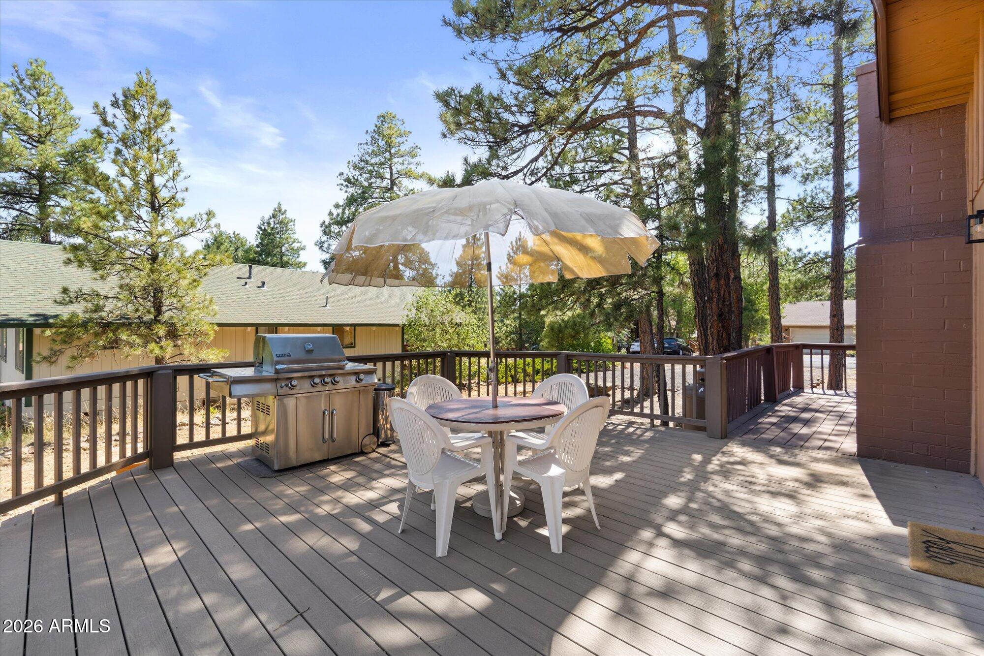PINEWOOD 3 - Residential