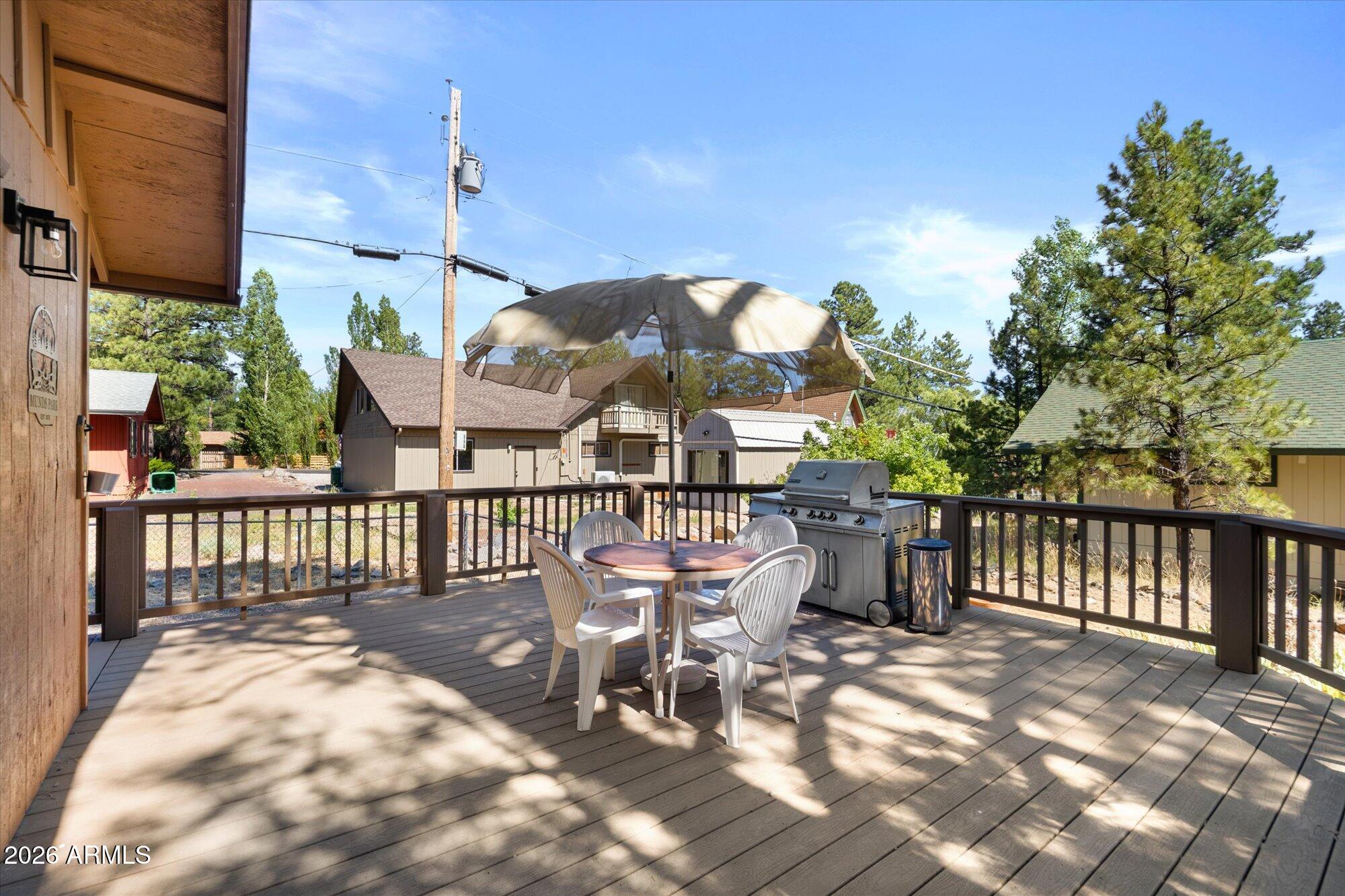 PINEWOOD 3 - Residential