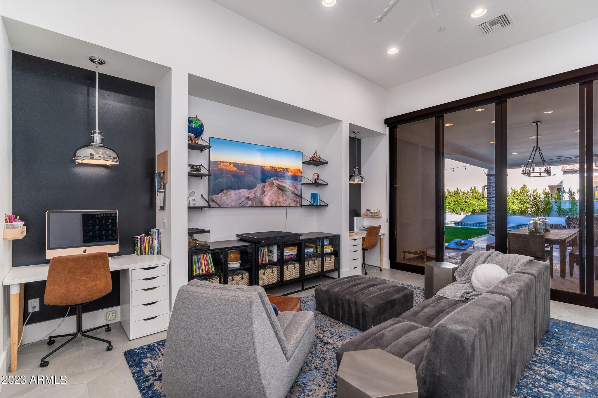 STELLAR AIRPARK ESTATES 2 - Residential