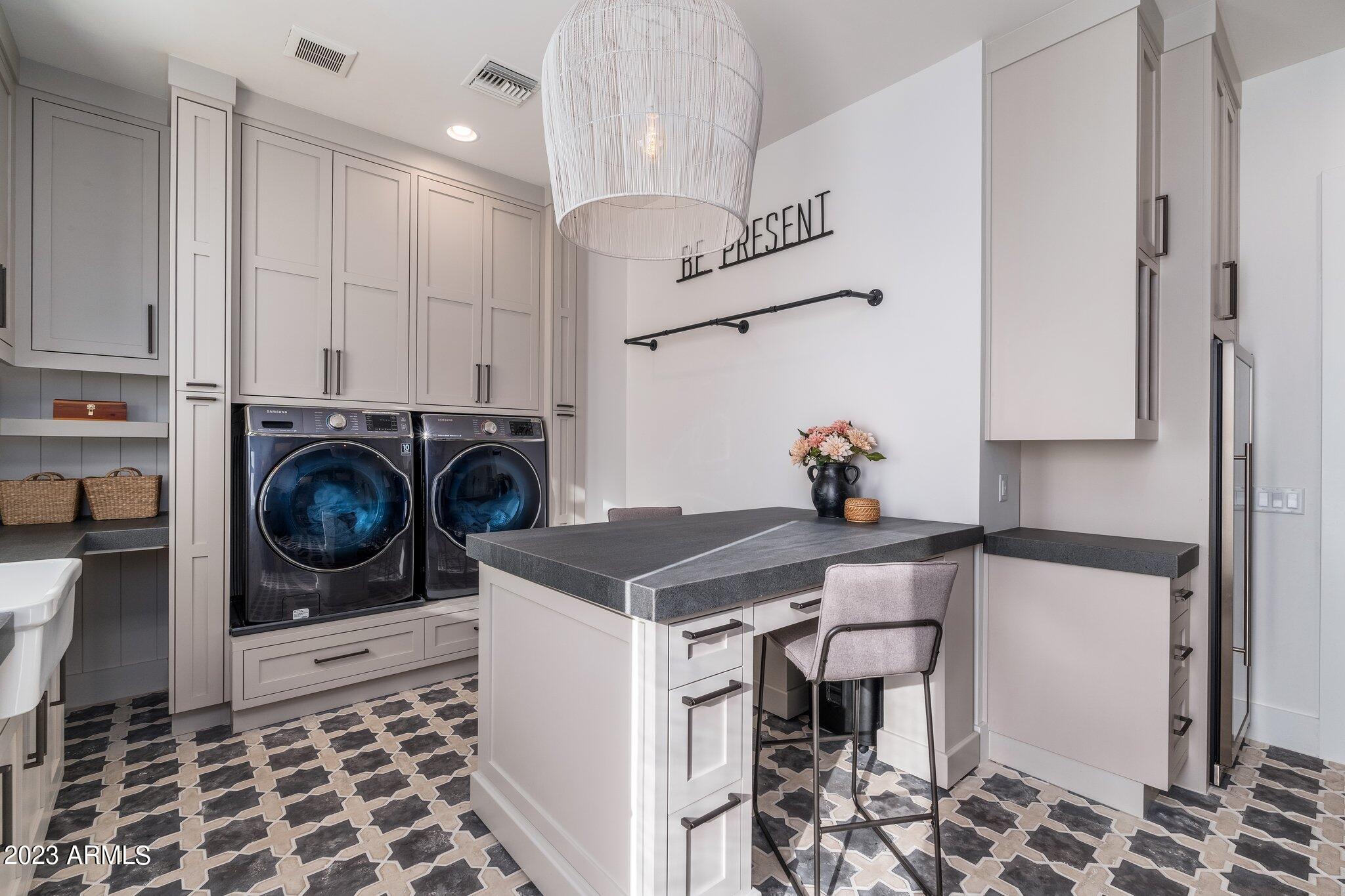 STELLAR AIRPARK ESTATES 2 - Residential