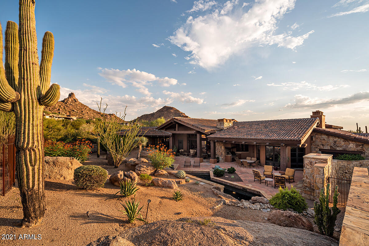Estancia - Residential