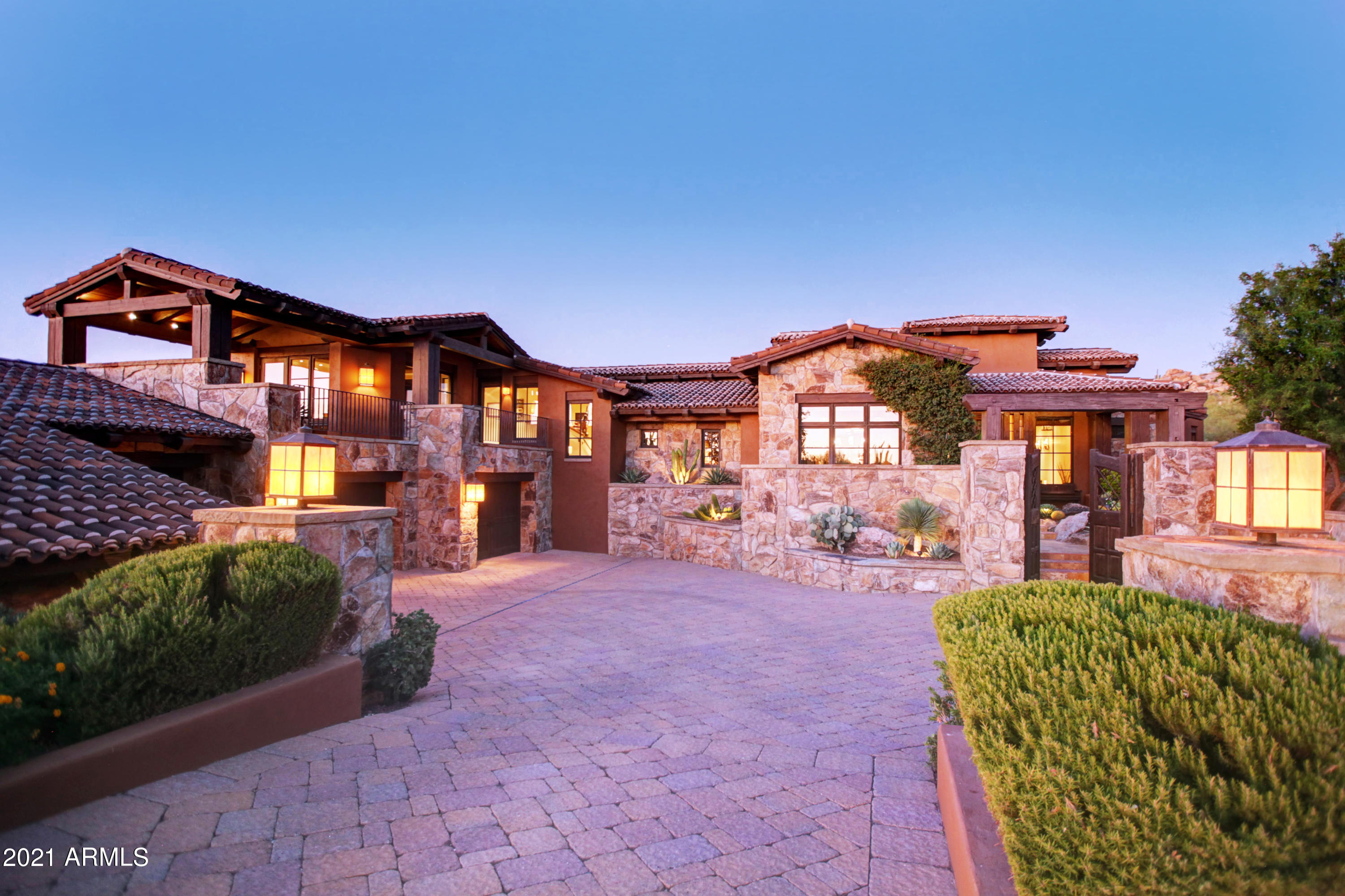 Estancia - Residential