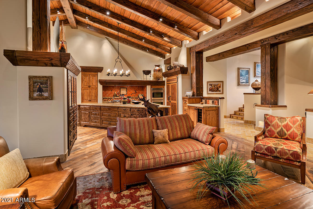 Estancia - Residential
