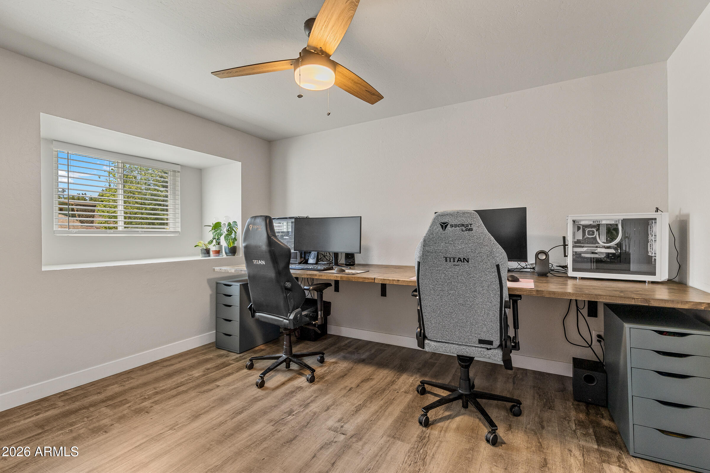 OAK WOOD 1 - Residential