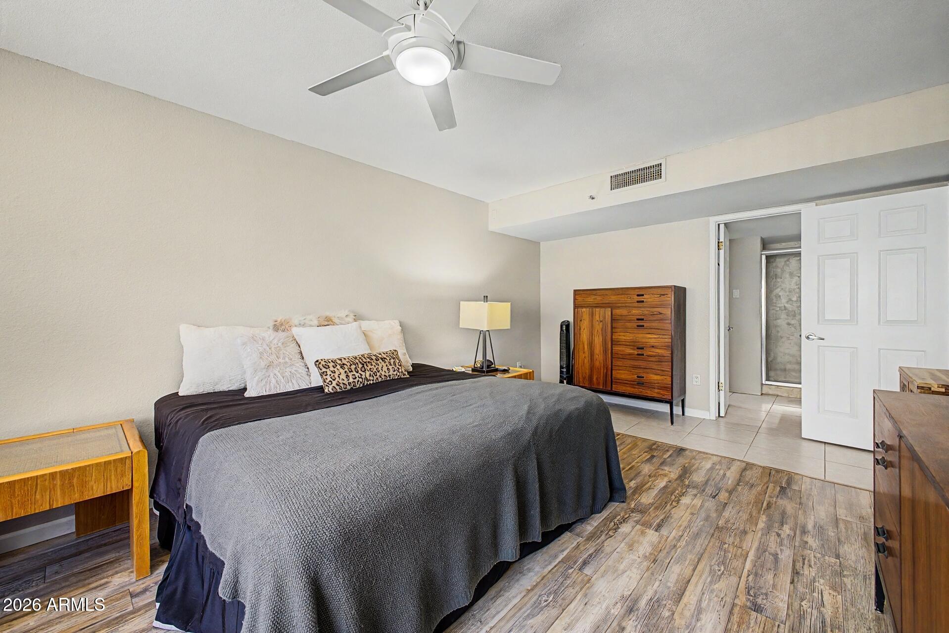 SCOTTSDALE SHADOWS 6 UNITS A101-A112 A201-A212 - Residential