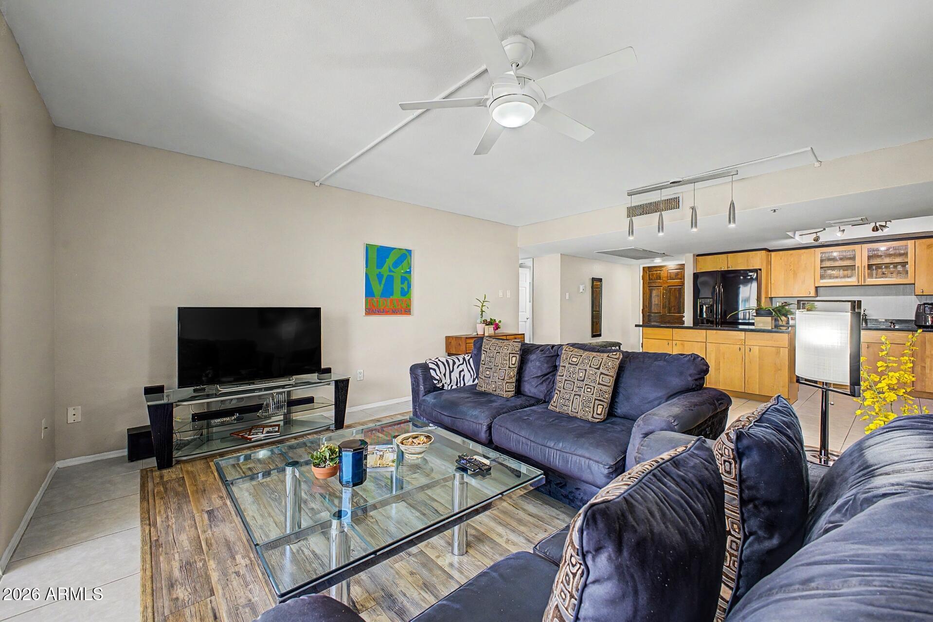 SCOTTSDALE SHADOWS 6 UNITS A101-A112 A201-A212 - Residential