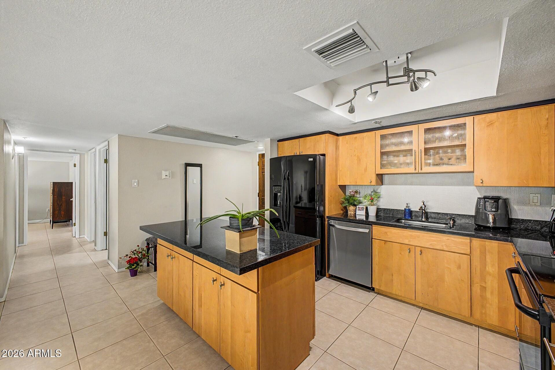 SCOTTSDALE SHADOWS 6 UNITS A101-A112 A201-A212 - Residential