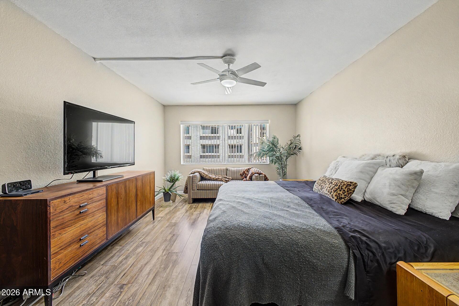 SCOTTSDALE SHADOWS 6 UNITS A101-A112 A201-A212 - Residential