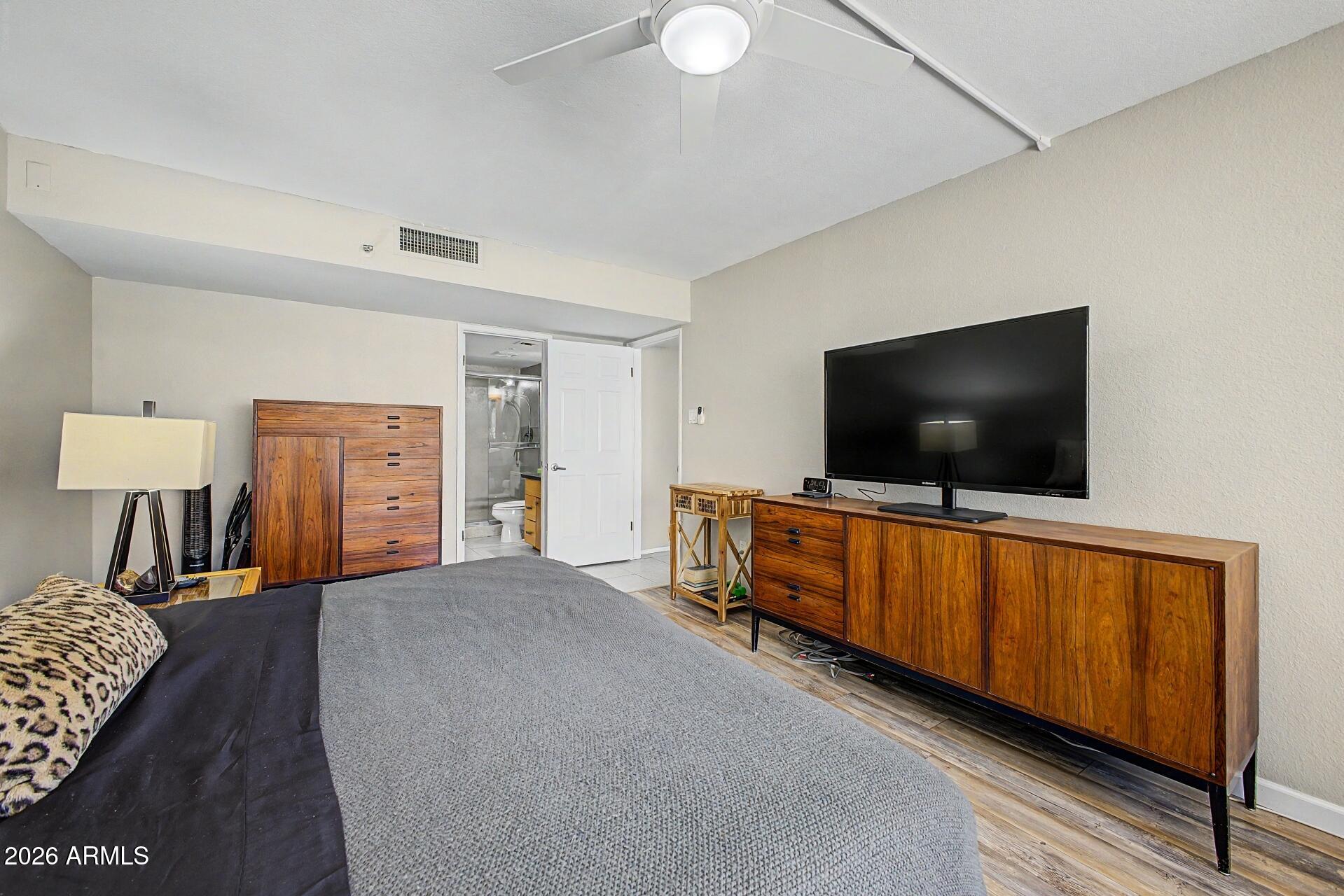 SCOTTSDALE SHADOWS 6 UNITS A101-A112 A201-A212 - Residential
