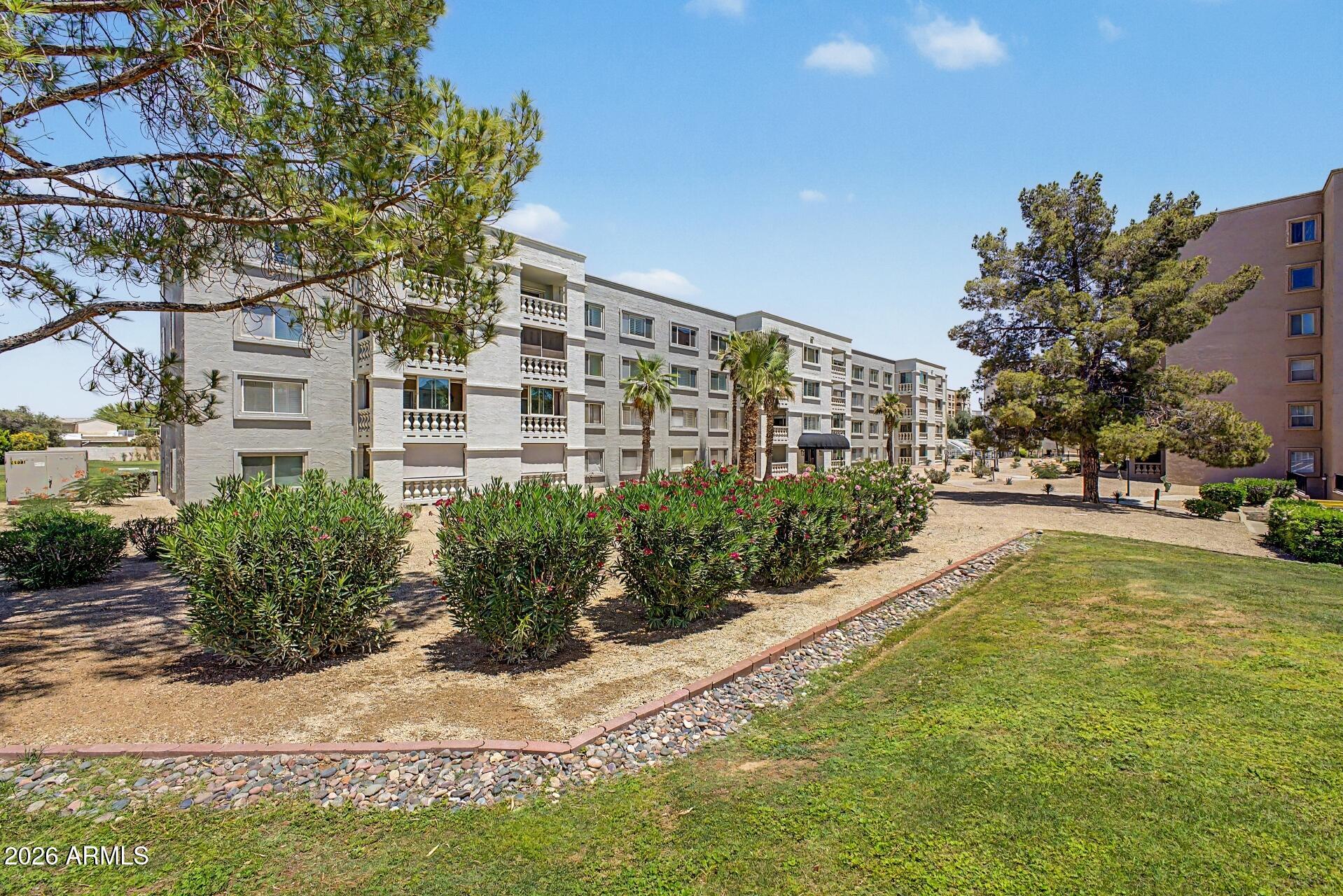 SCOTTSDALE SHADOWS 6 UNITS A101-A112 A201-A212 - Residential