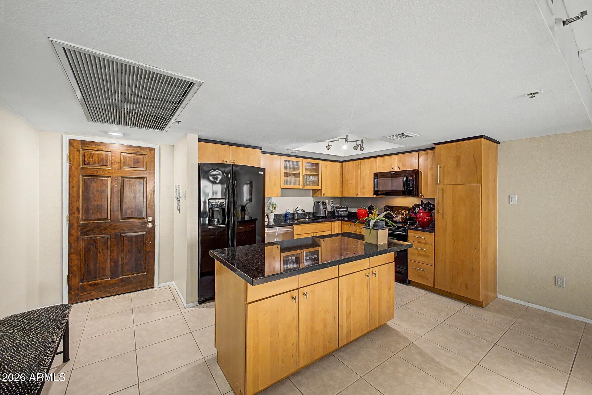 SCOTTSDALE SHADOWS 6 UNITS A101-A112 A201-A212 - Residential
