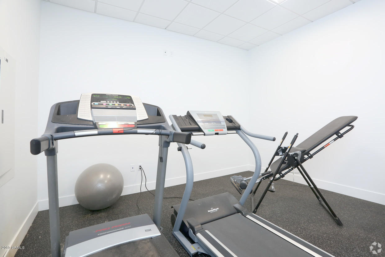SOUTHPARK BUSINESS CENTER 1 - Commercial Sale