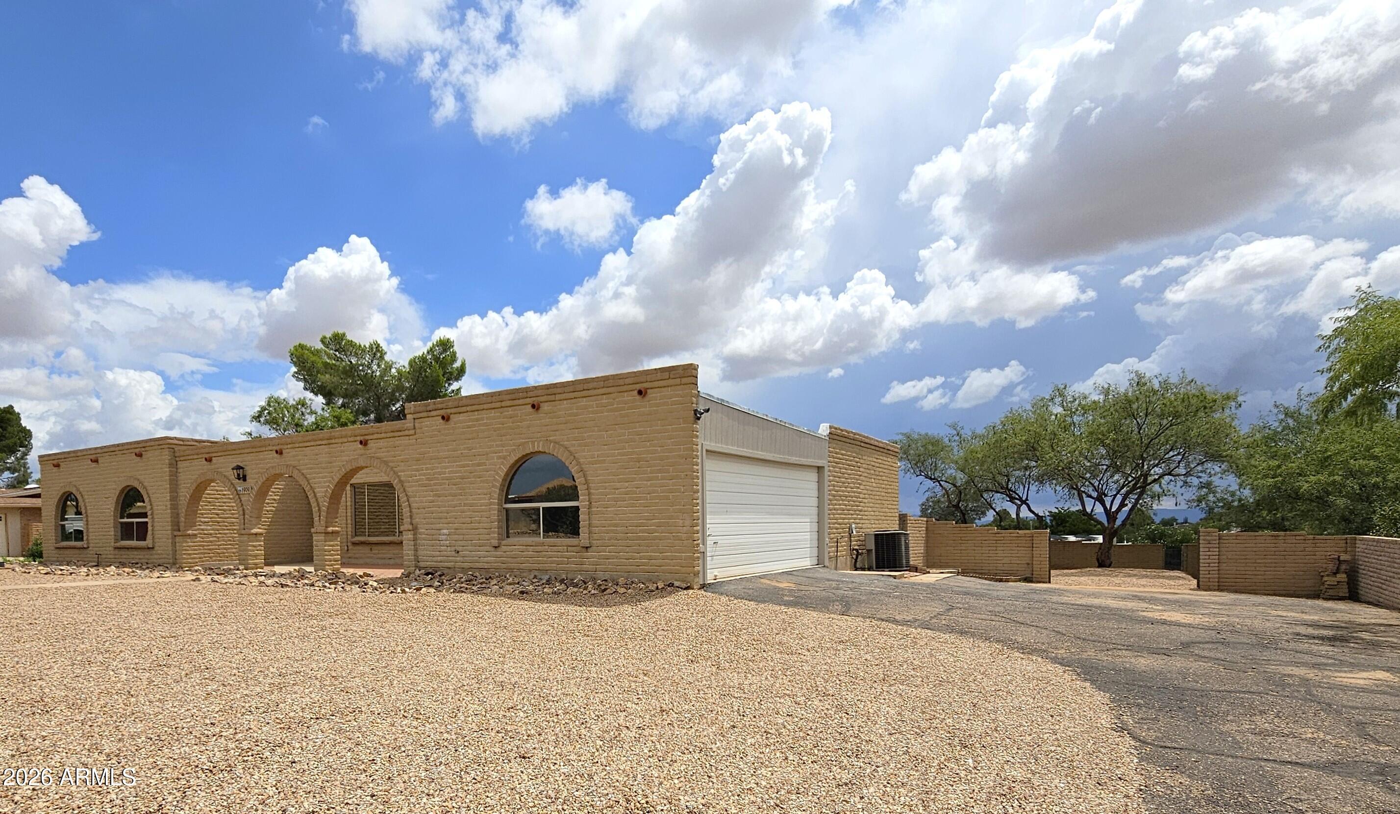 TOWN & COUNTRY ESTATES - Residential
