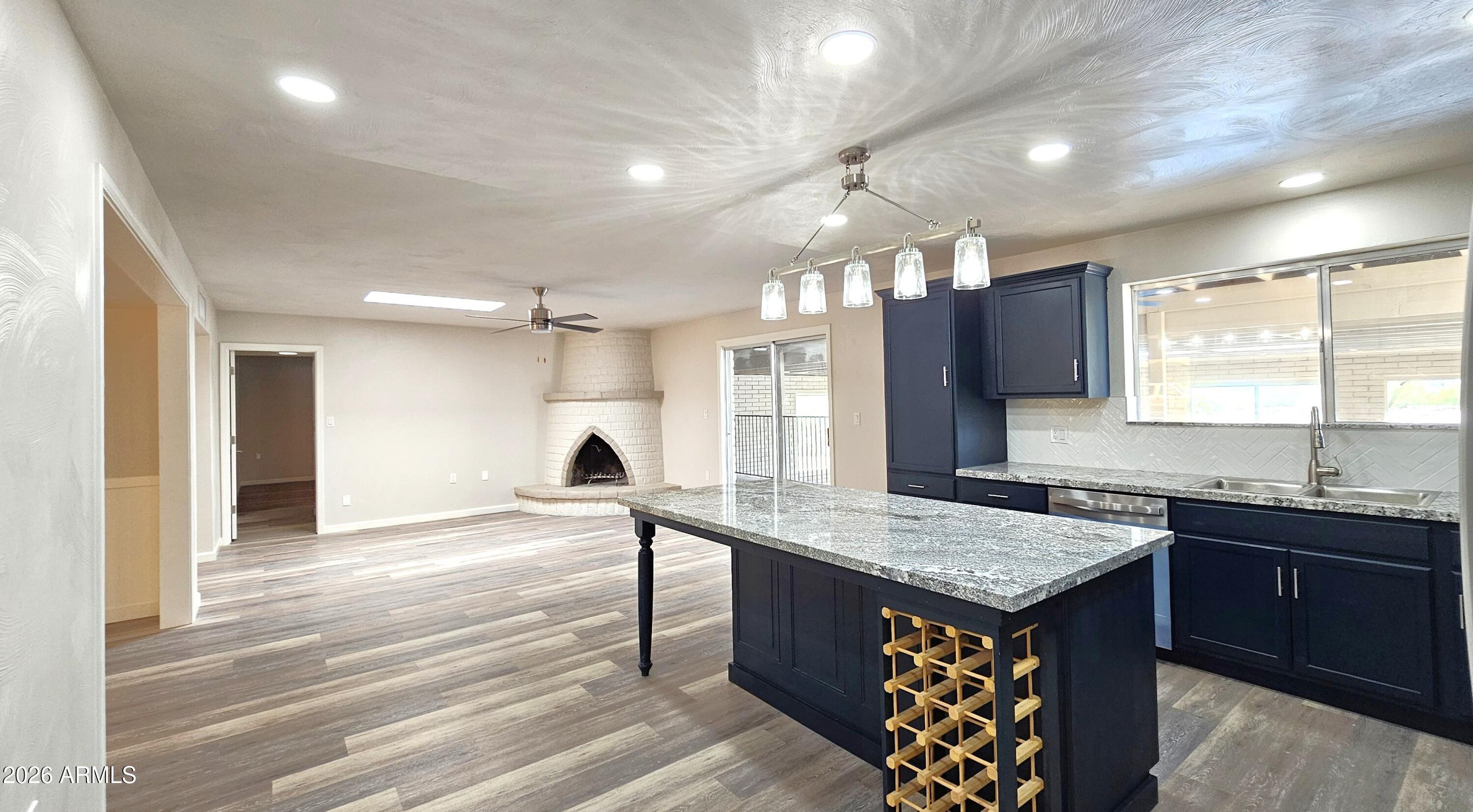 TOWN & COUNTRY ESTATES - Residential