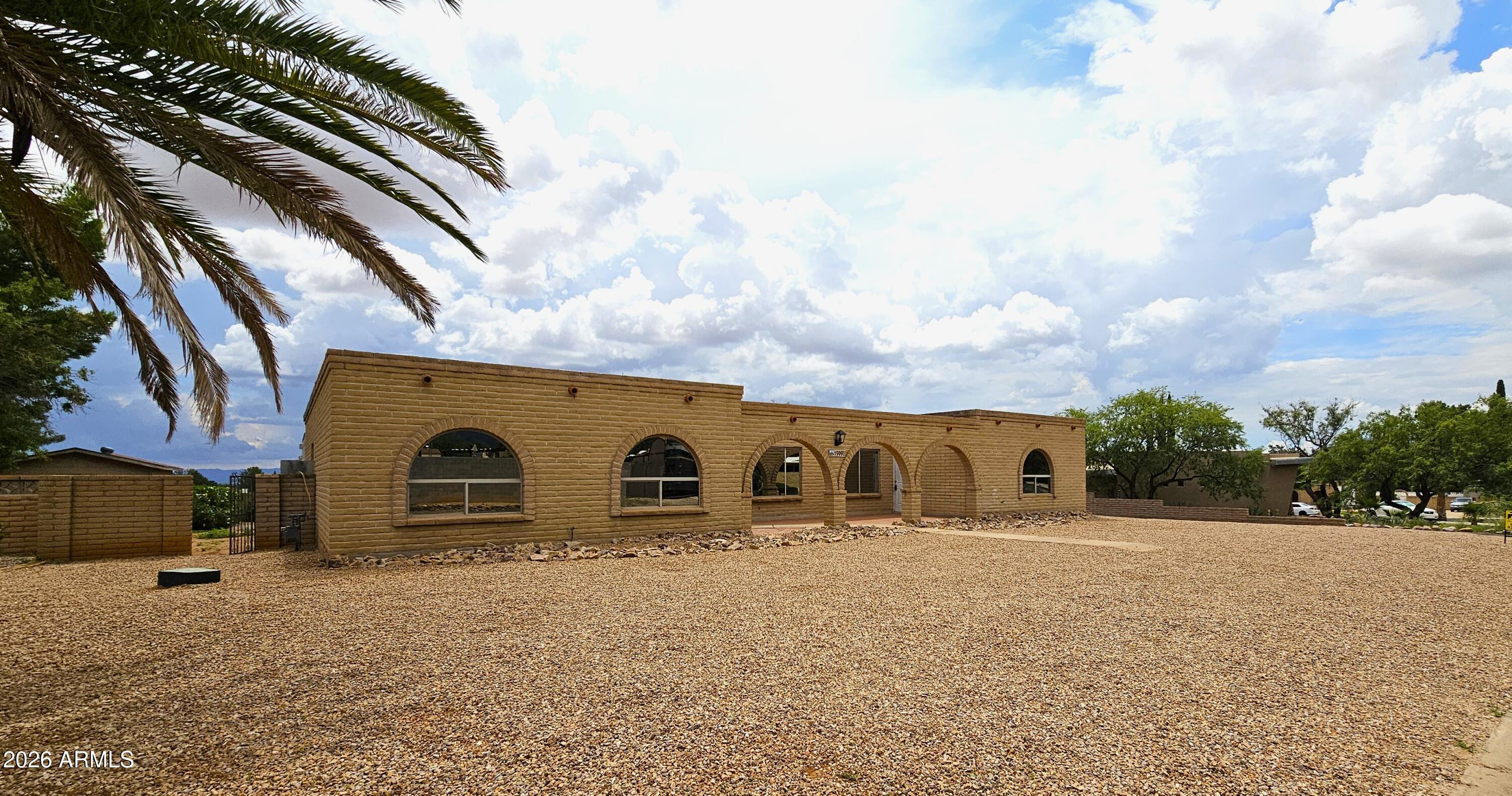 TOWN & COUNTRY ESTATES - Residential