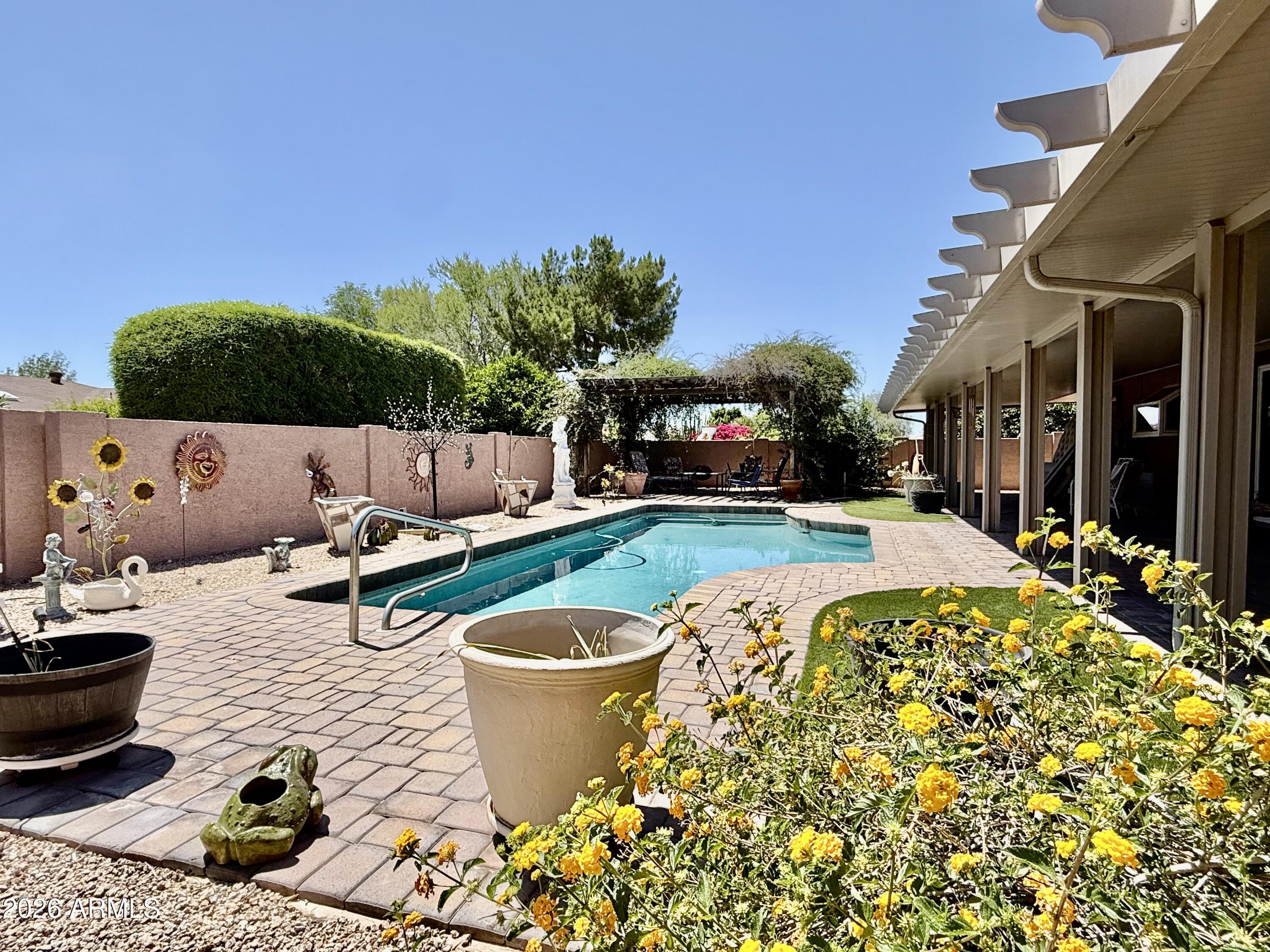 SUN CITY 33 - Residential