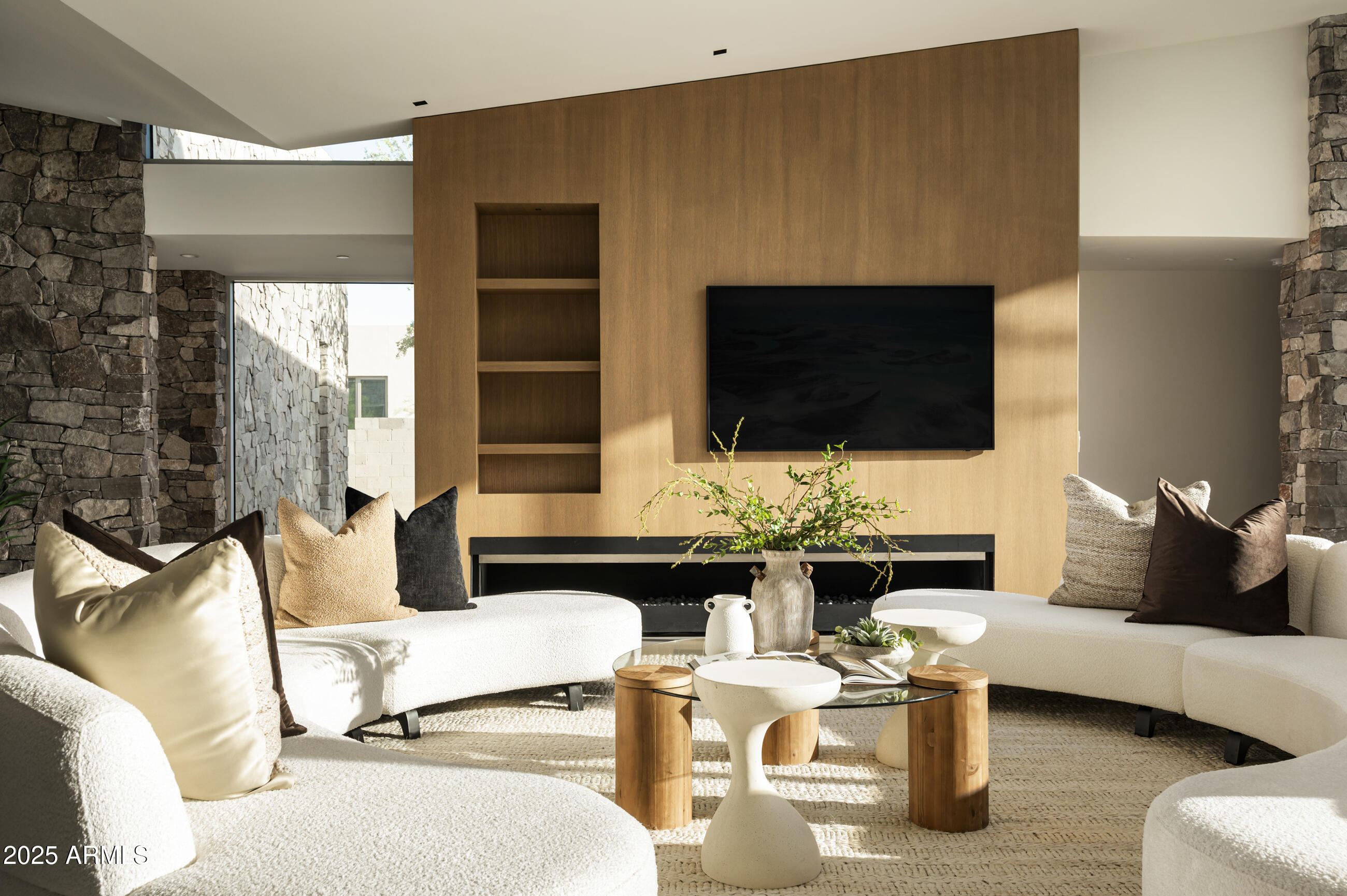 CAMELBACK LANDS - Residential