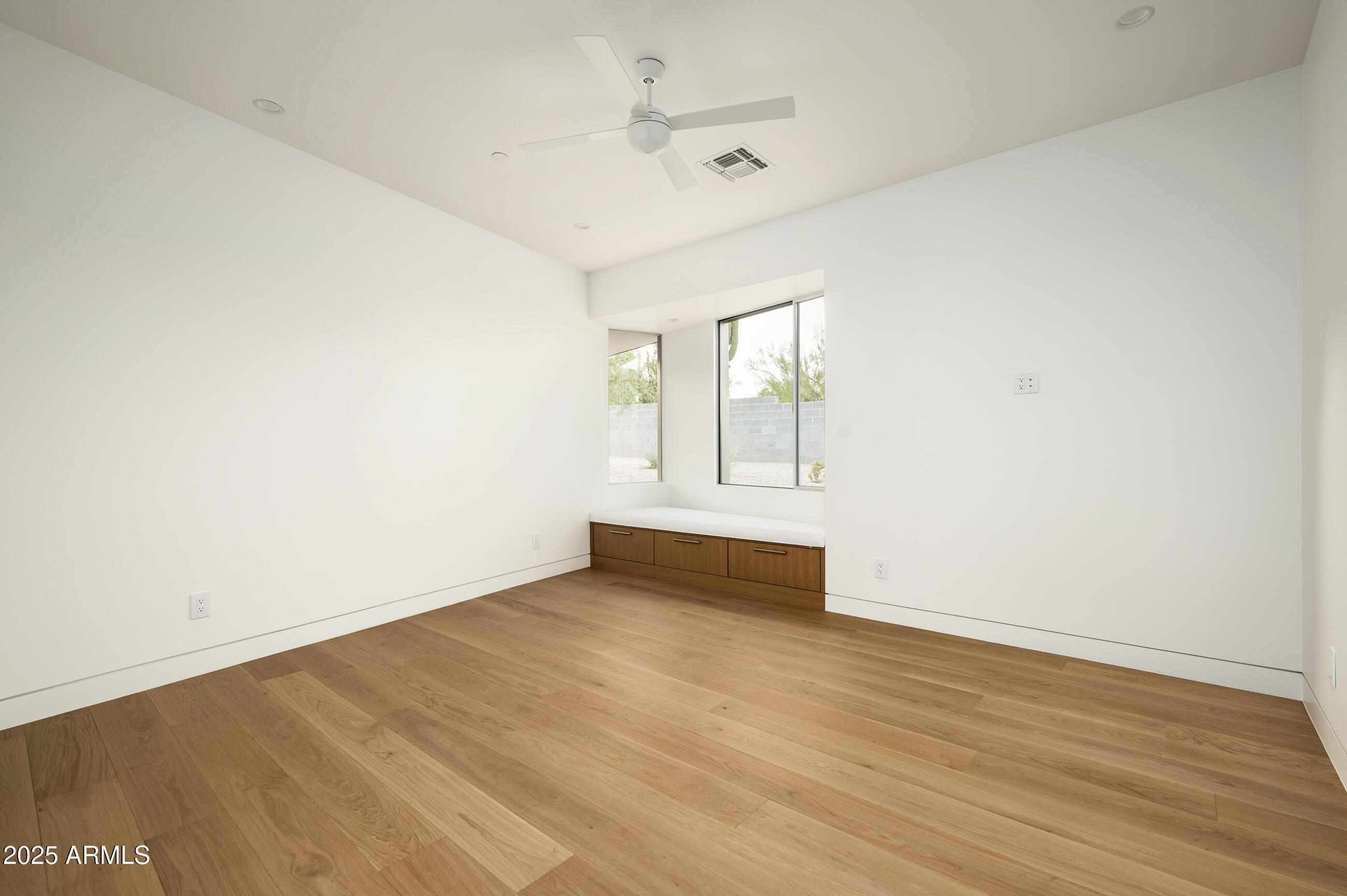 CAMELBACK LANDS - Residential