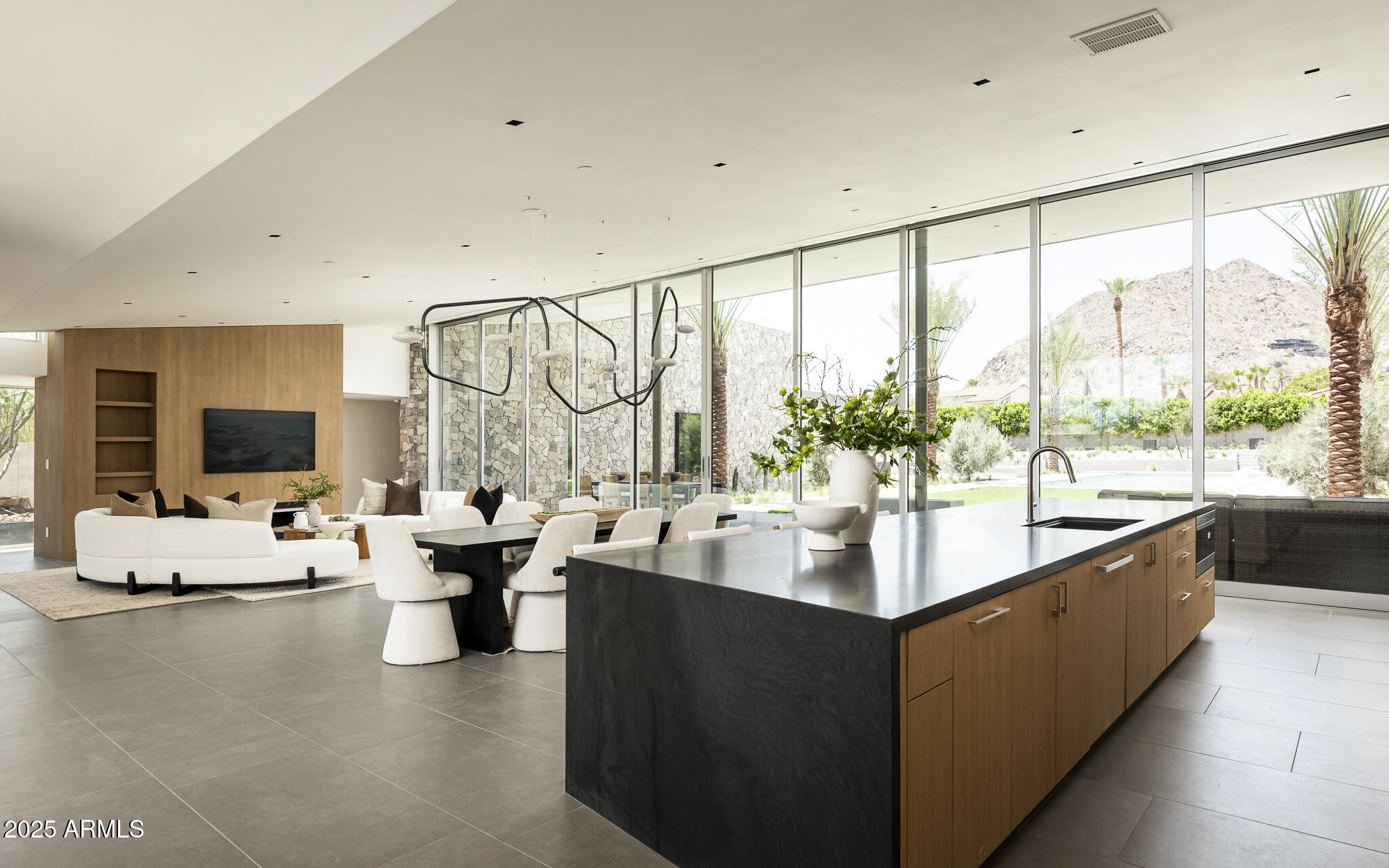 CAMELBACK LANDS - Residential