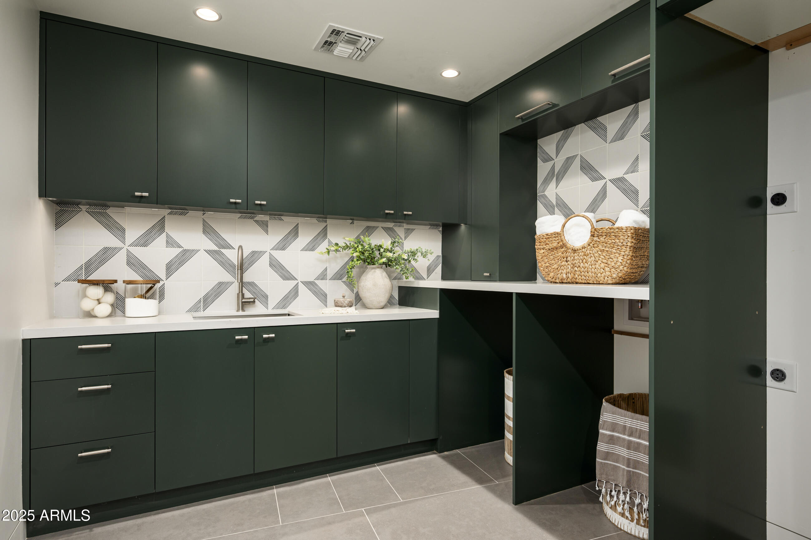 CAMELBACK LANDS - Residential