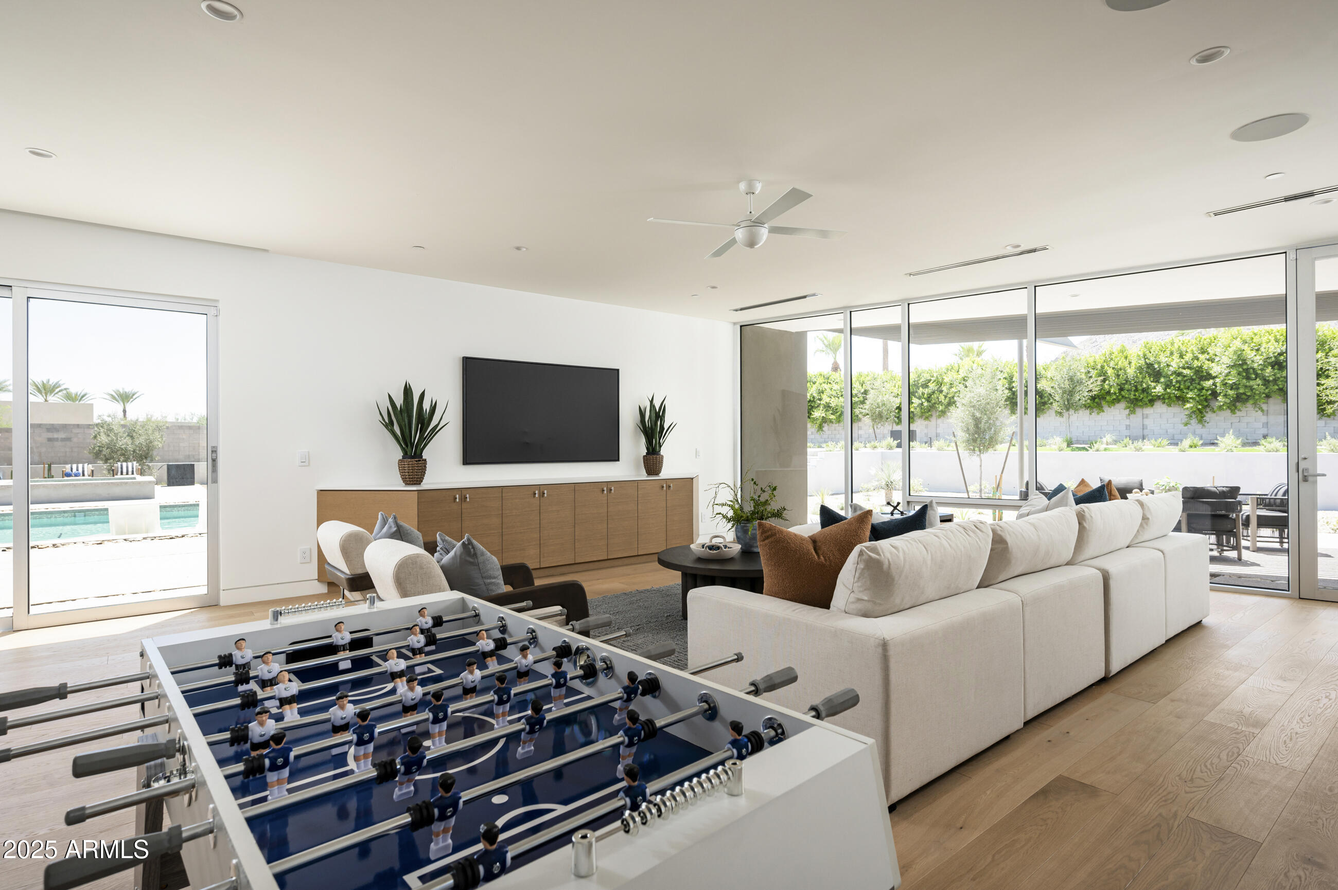 CAMELBACK LANDS - Residential
