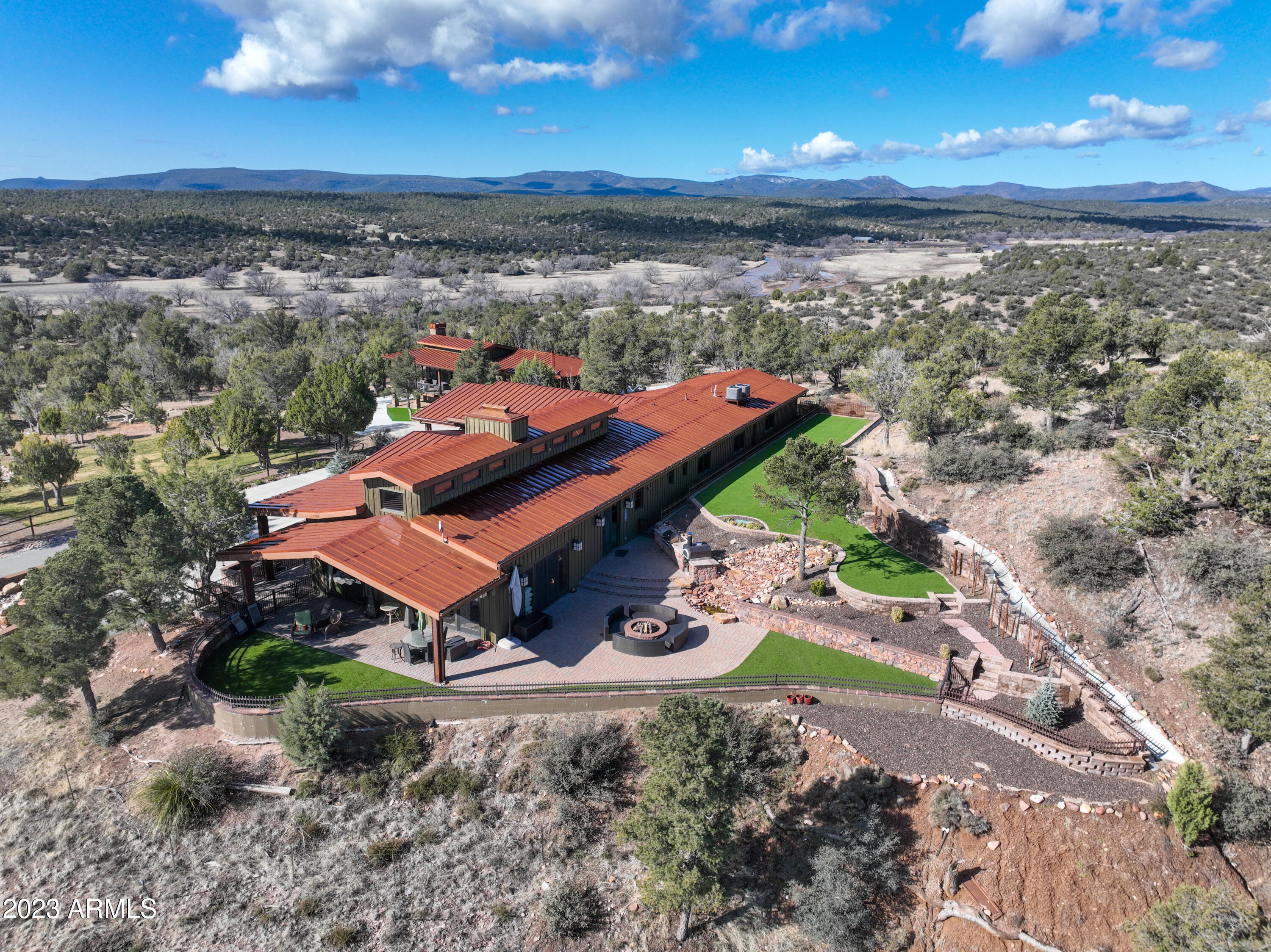 LAS VEGAS RANCH ESTATES - Residential