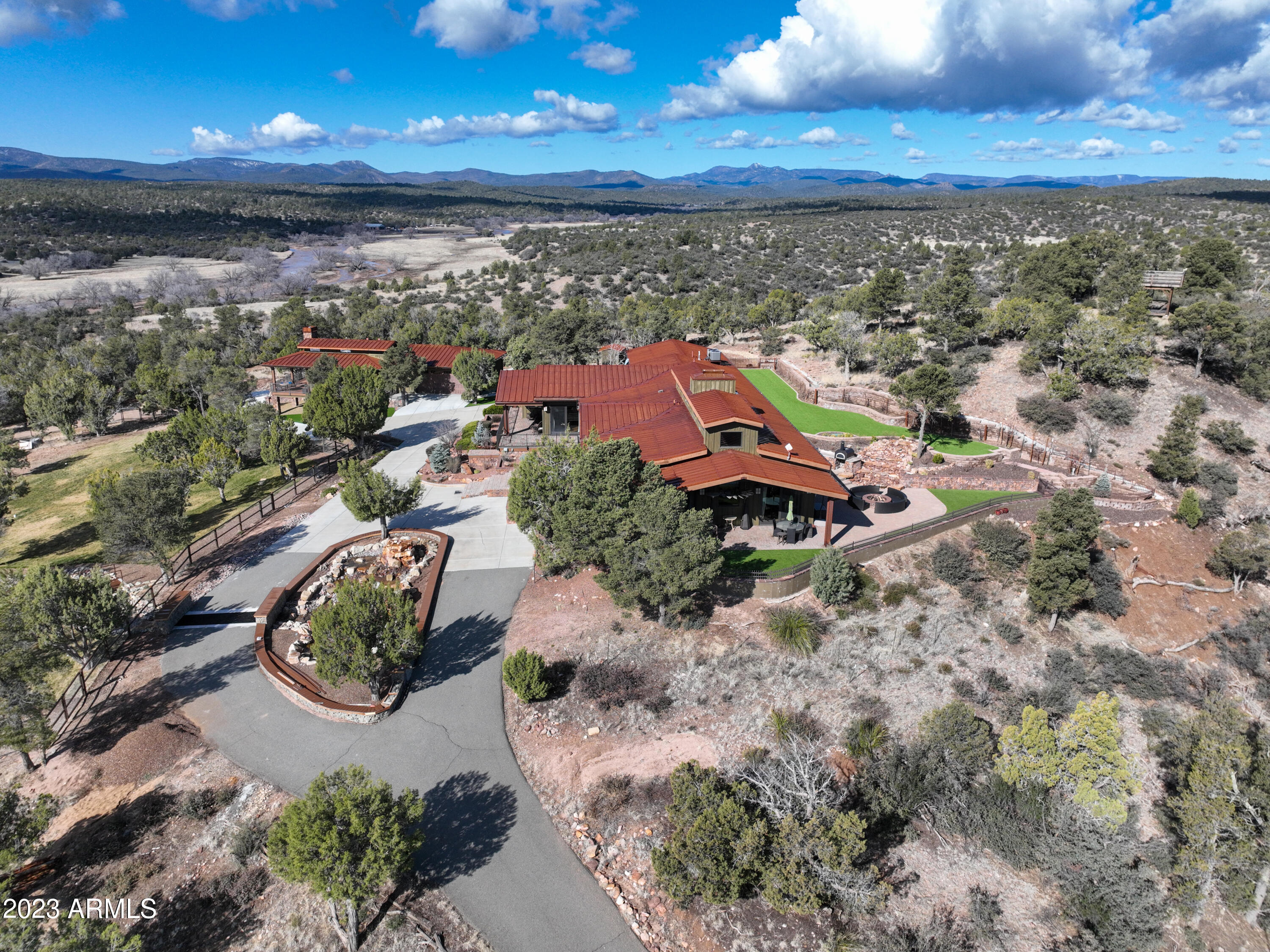 LAS VEGAS RANCH ESTATES - Residential