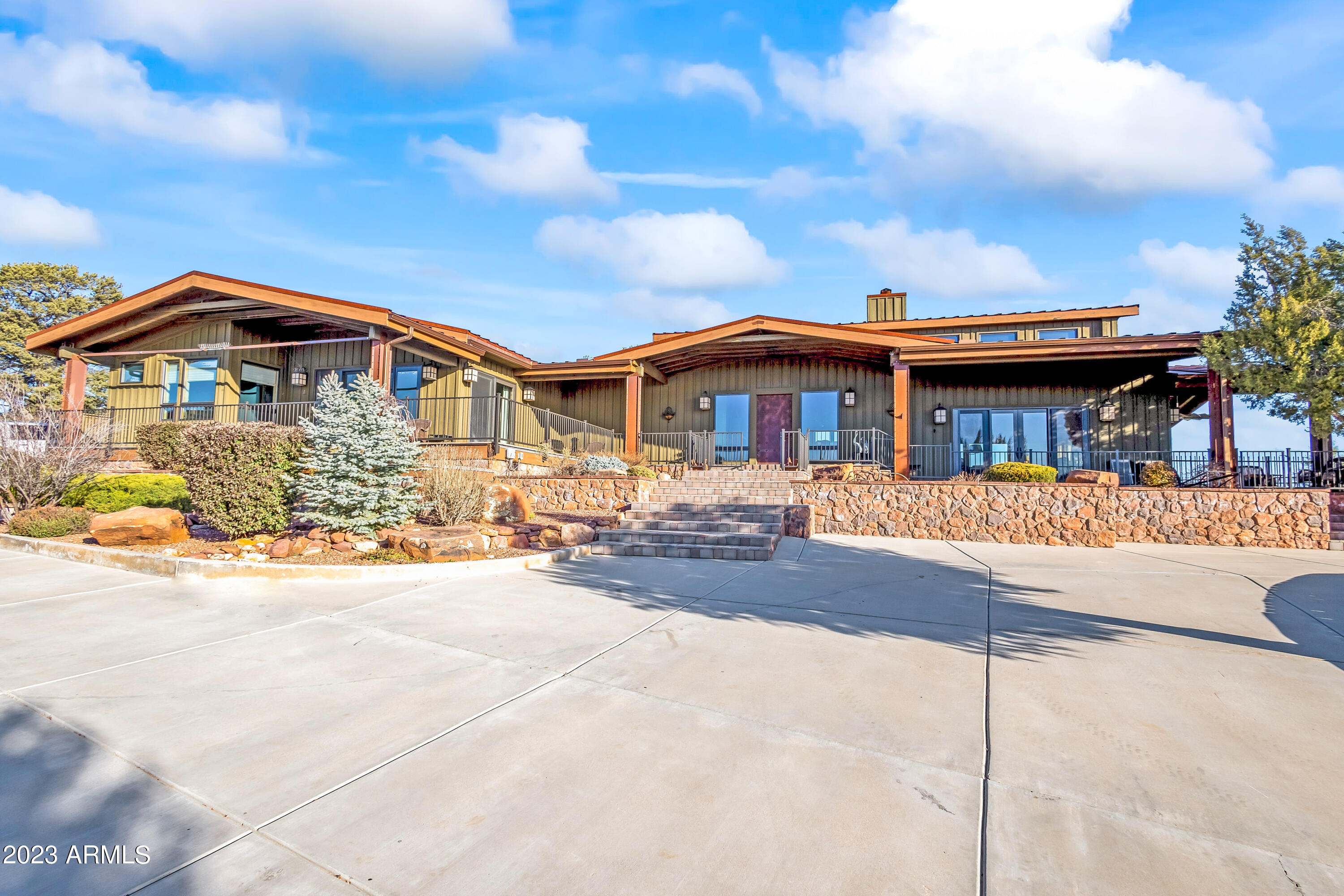 LAS VEGAS RANCH ESTATES - Residential