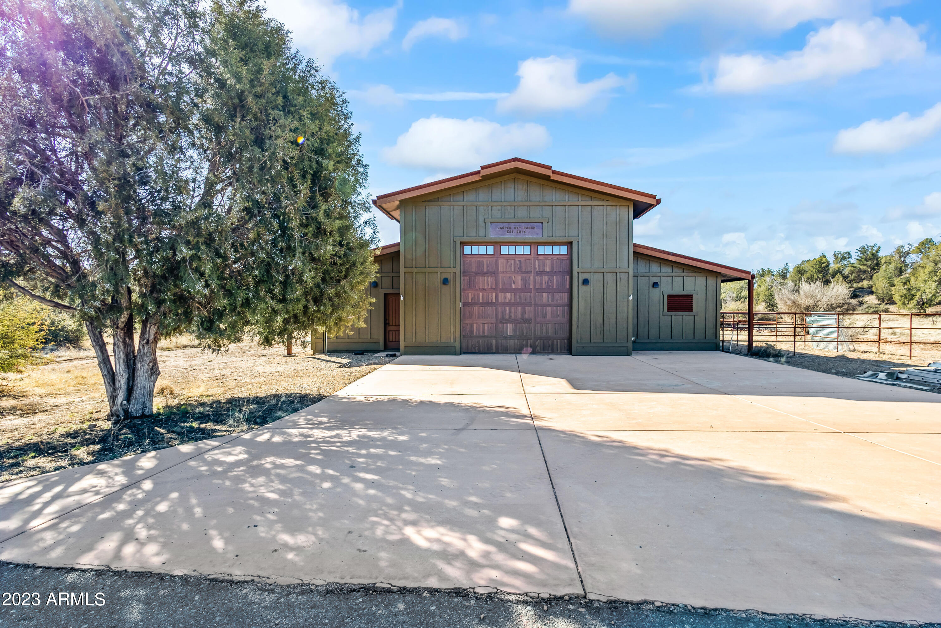 LAS VEGAS RANCH ESTATES - Residential
