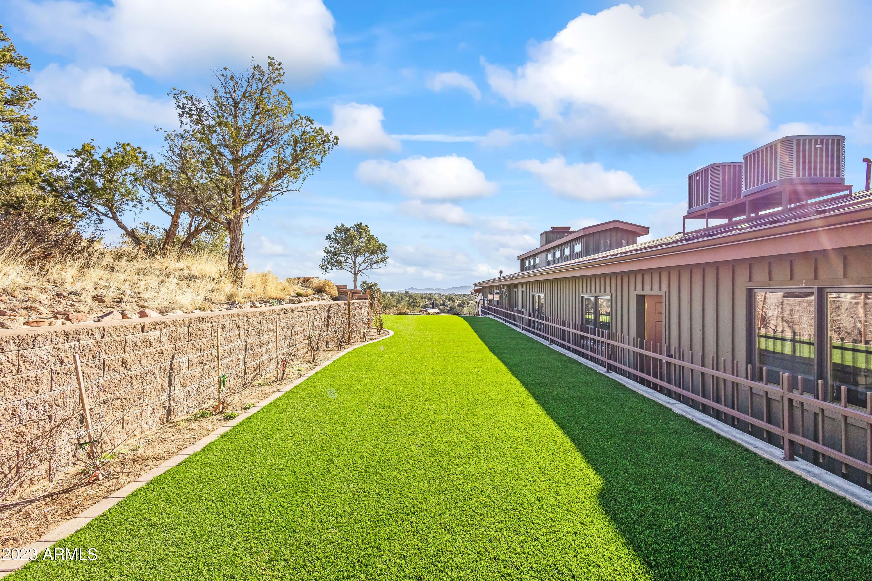 LAS VEGAS RANCH ESTATES - Residential