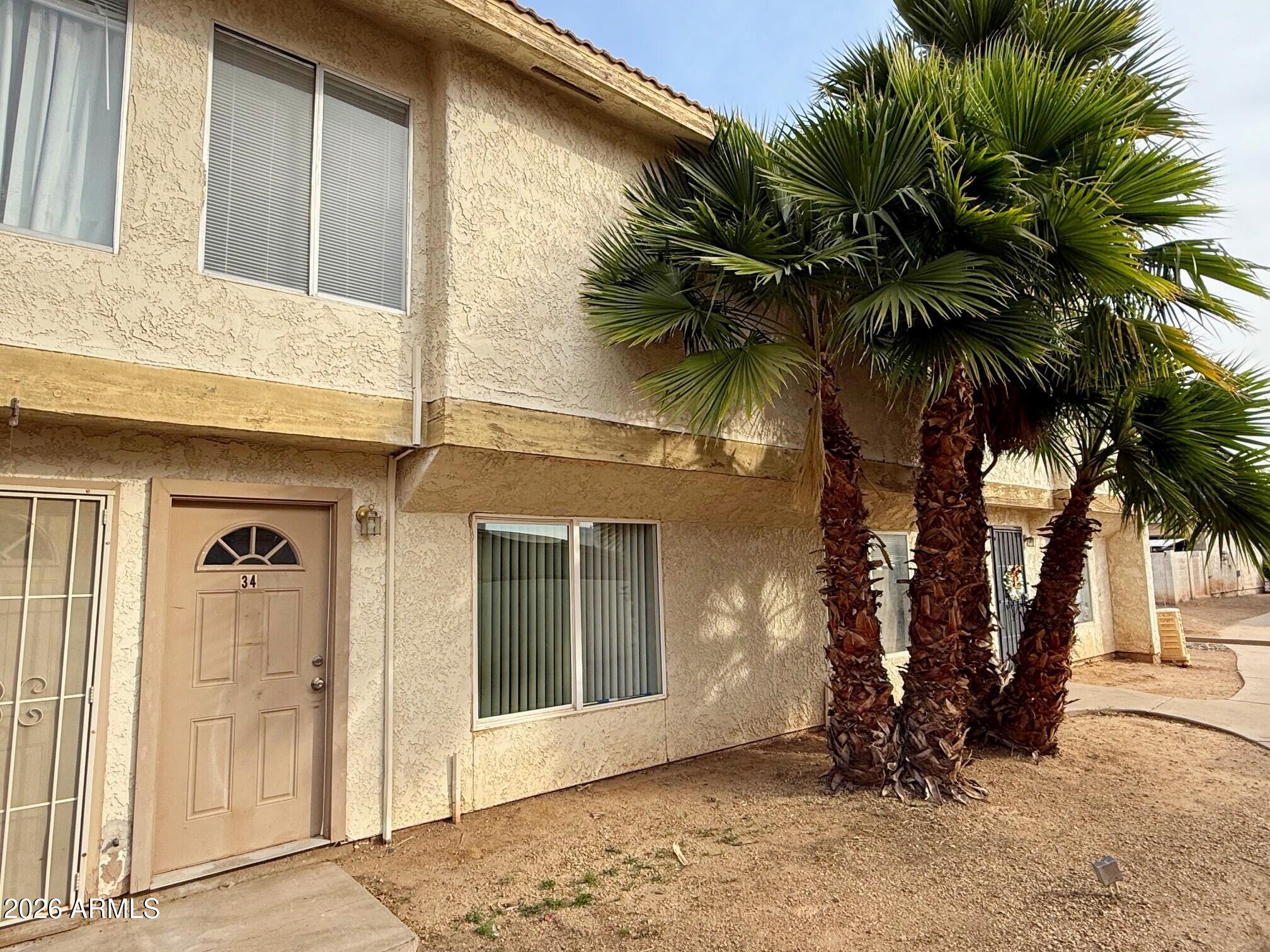 Amazing move-in ready 2 bed/1.5 bath townhome in Phoenix! The home features ample natural light, neutral colors, and tasteful updates throughout. The home is conveniently located near the I-10, I-17, Grand Avenue, and GCU. Perfect for investors and first-time home buyers alike!