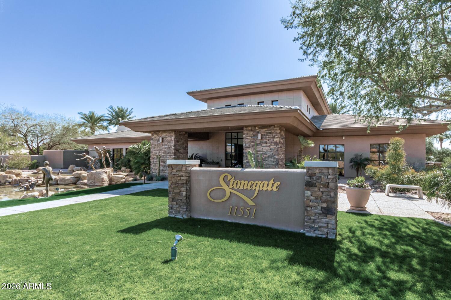 STONEGATE - Residential