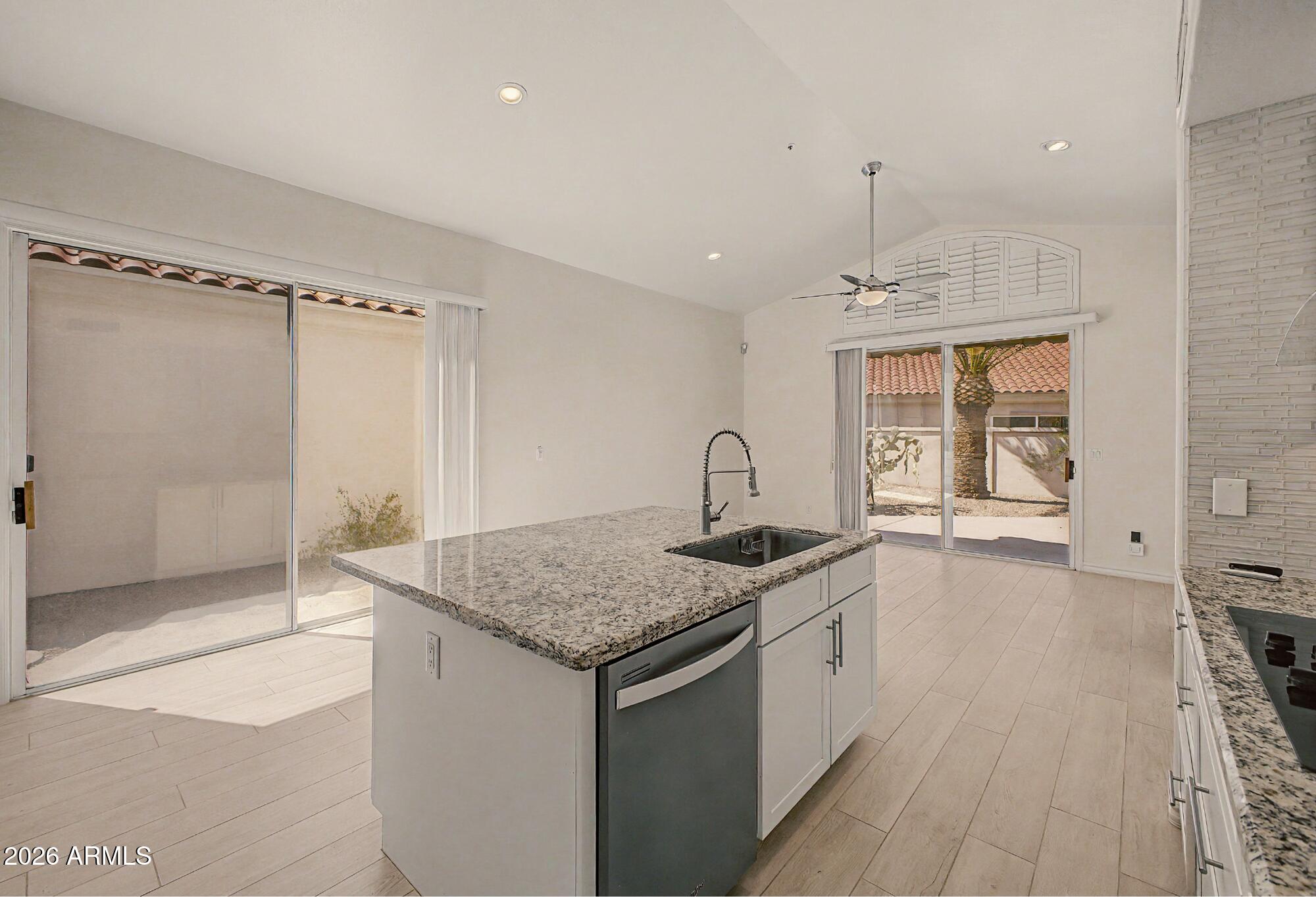 STONEGATE - Residential