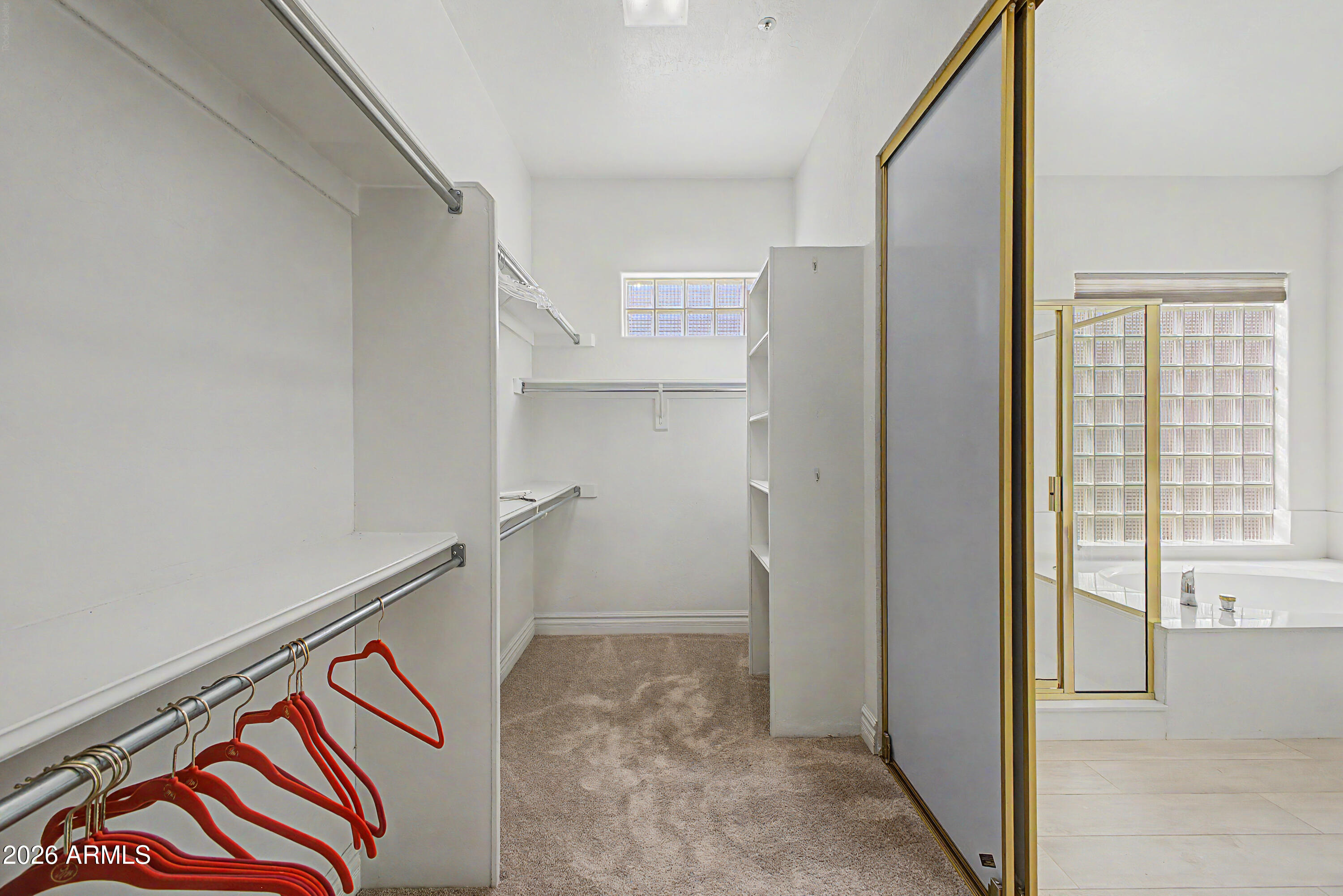STONEGATE - Residential