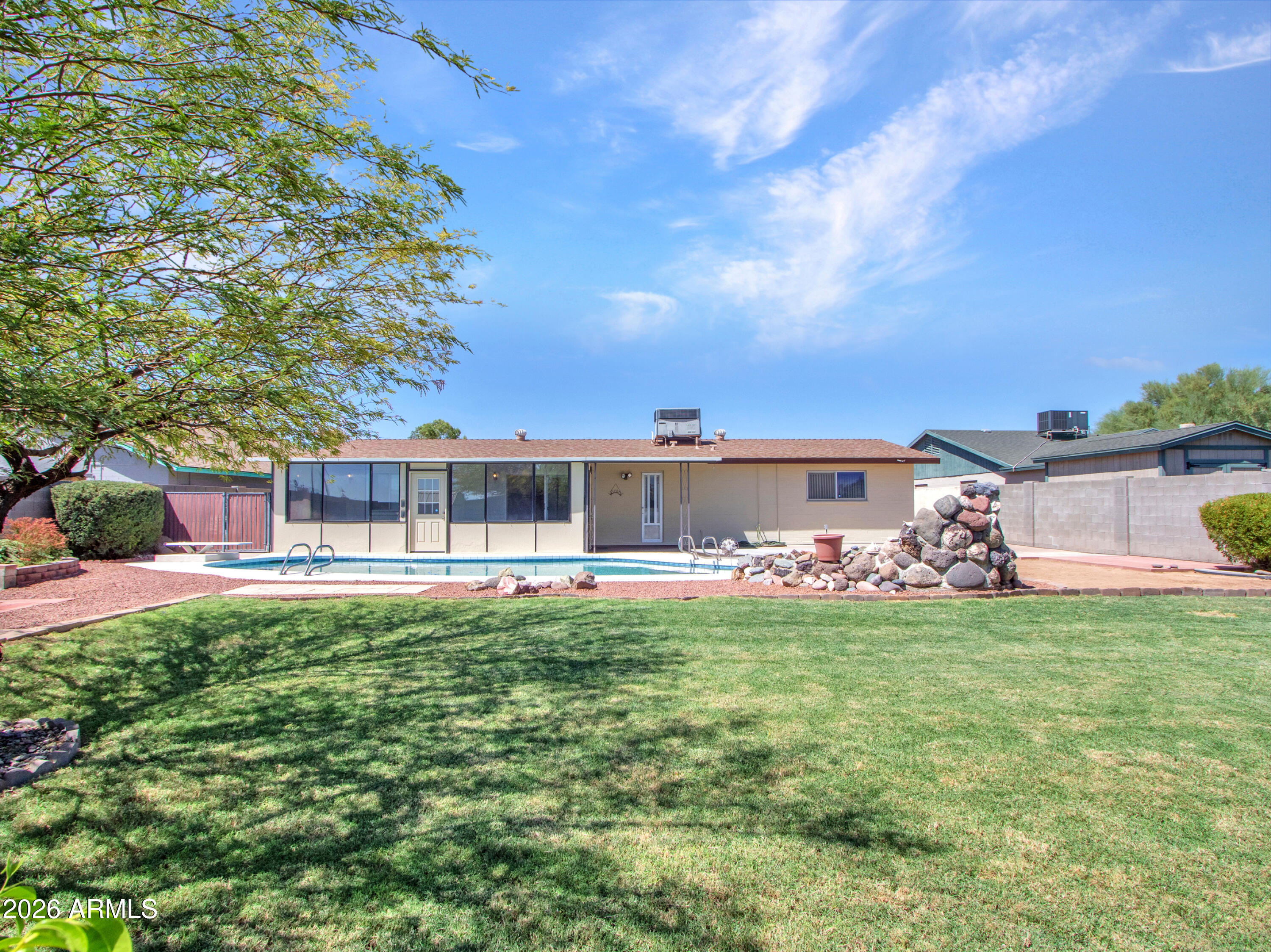 CONTINENTAL NORTH UNIT 8 - Residential