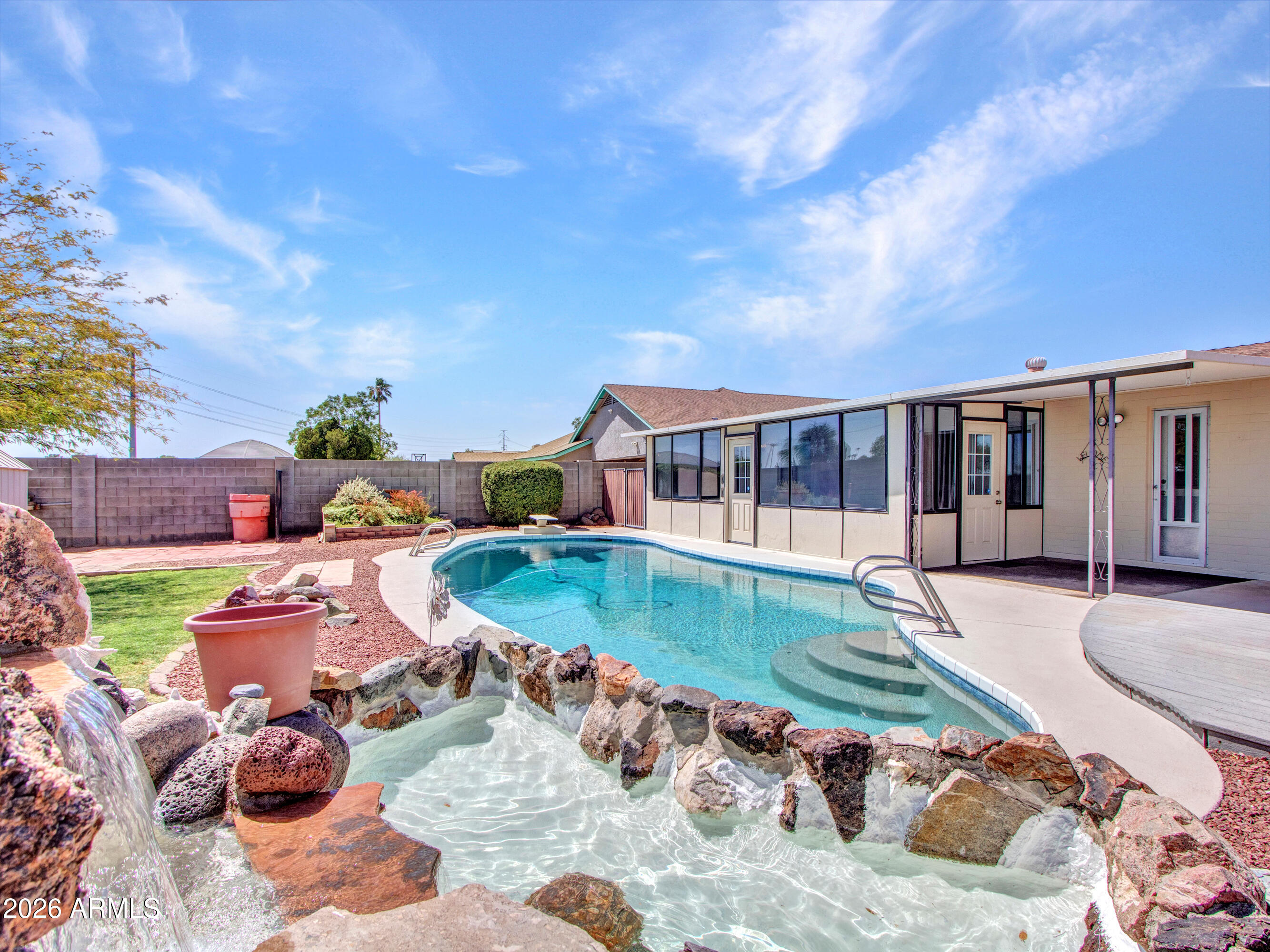 CONTINENTAL NORTH UNIT 8 - Residential