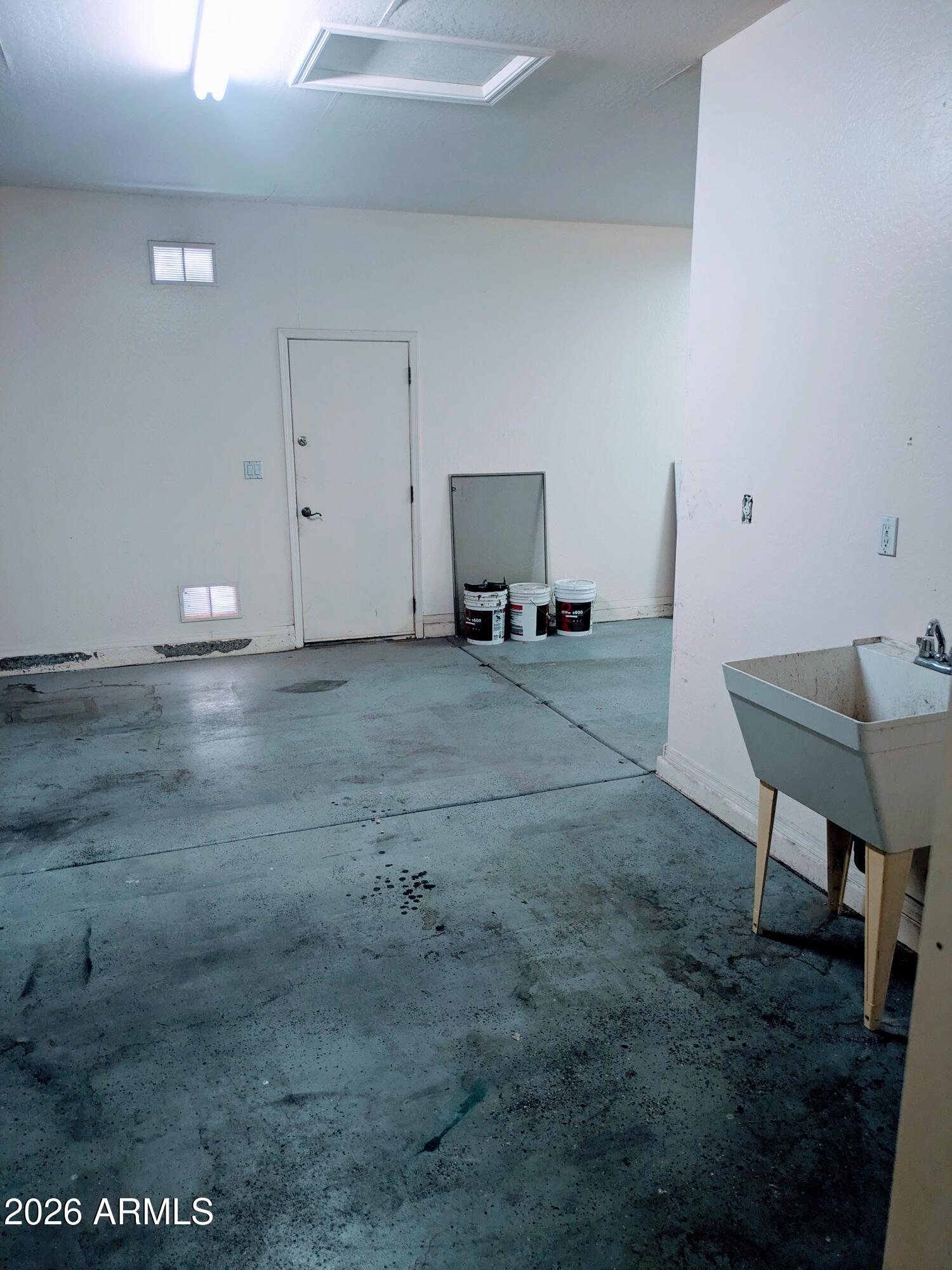 MOUNTAIN GATE PHASE 3 4 - Residential Lease