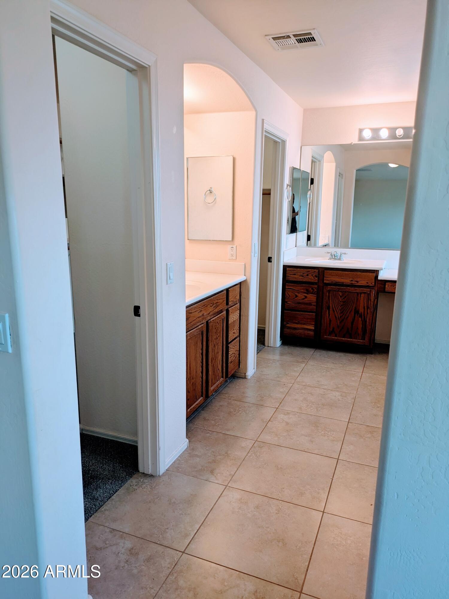 MOUNTAIN GATE PHASE 3 4 - Residential Lease