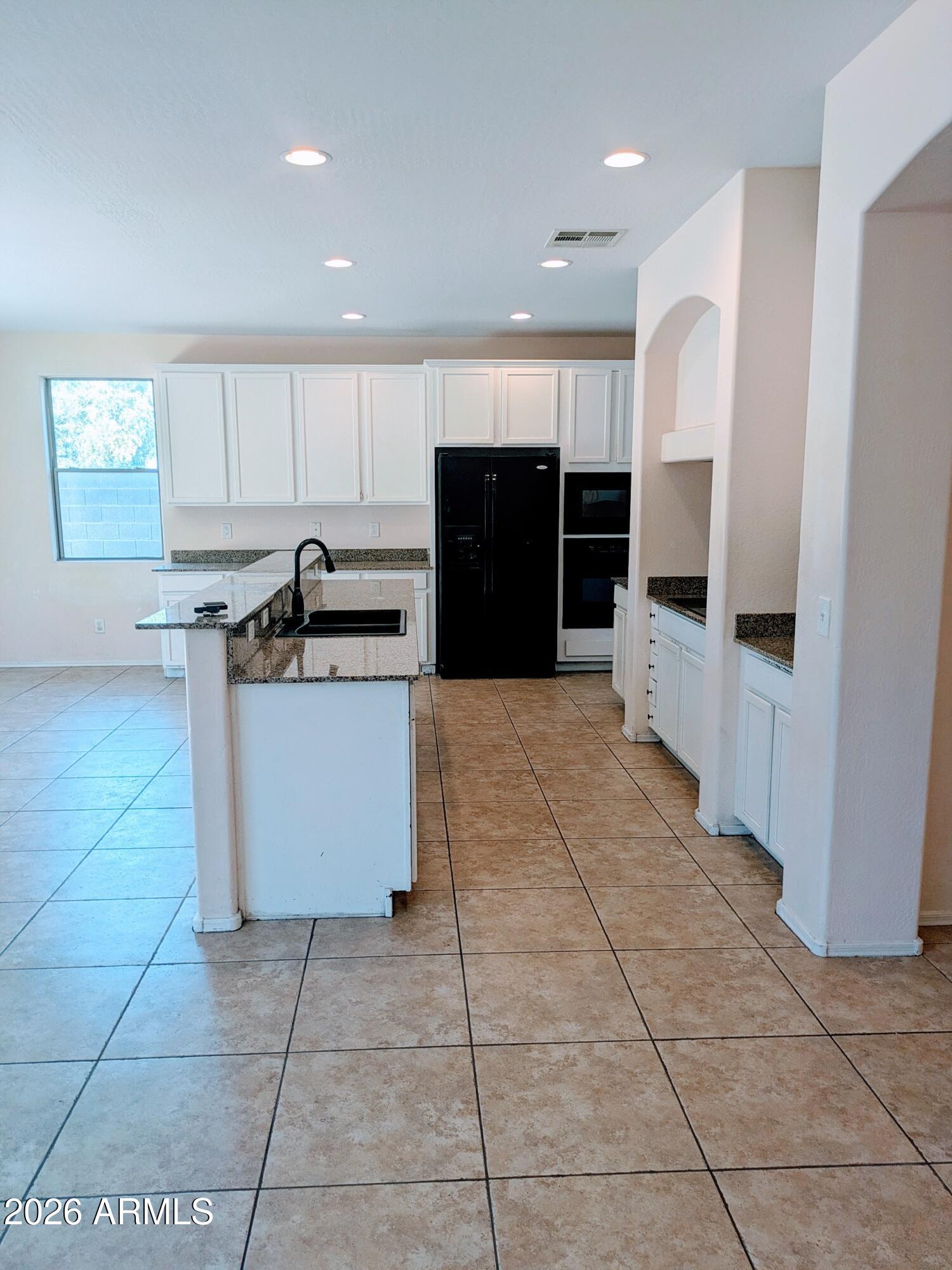 MOUNTAIN GATE PHASE 3 4 - Residential Lease