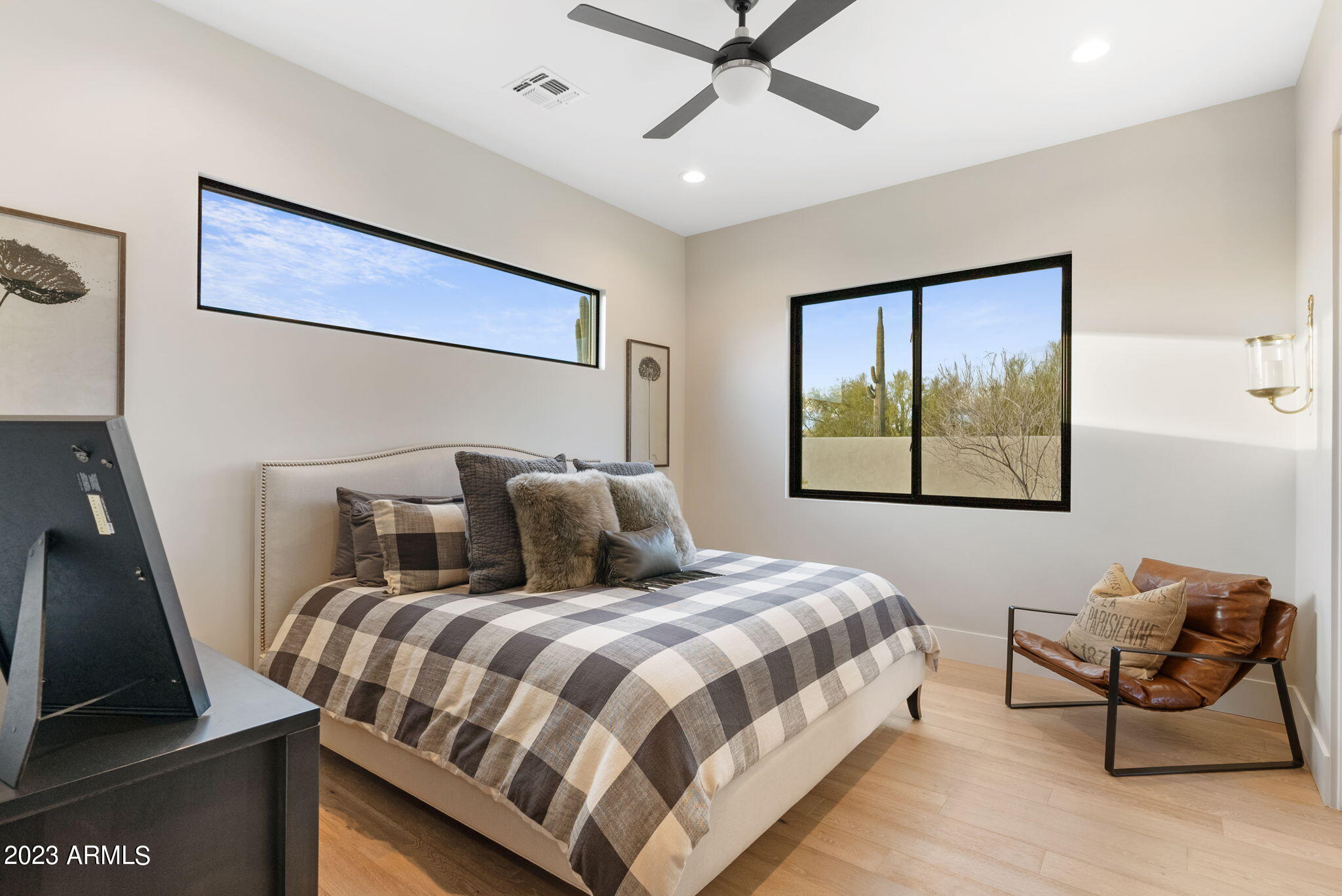 PINNACLE PEAK PLACE - Residential