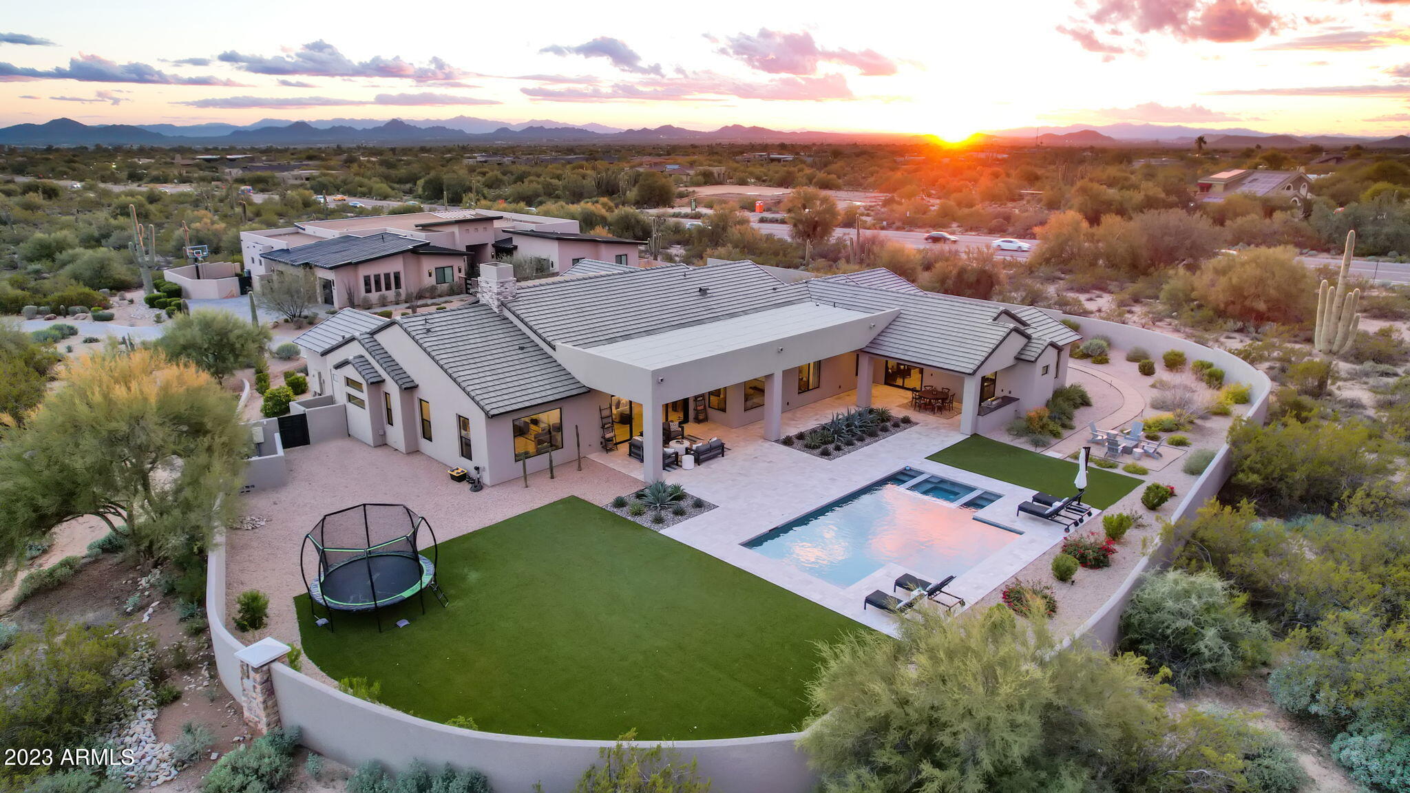 PINNACLE PEAK PLACE - Residential