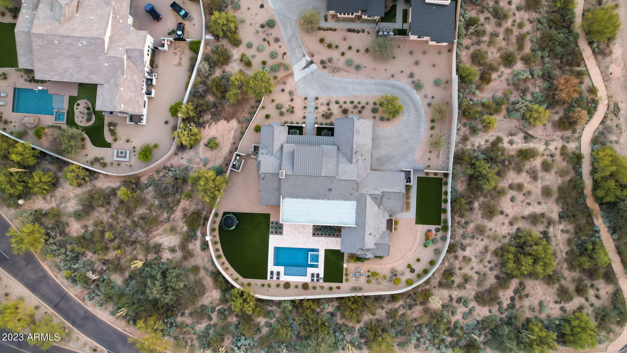 PINNACLE PEAK PLACE - Residential